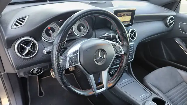 Mercedes-Benz A-Class view 8