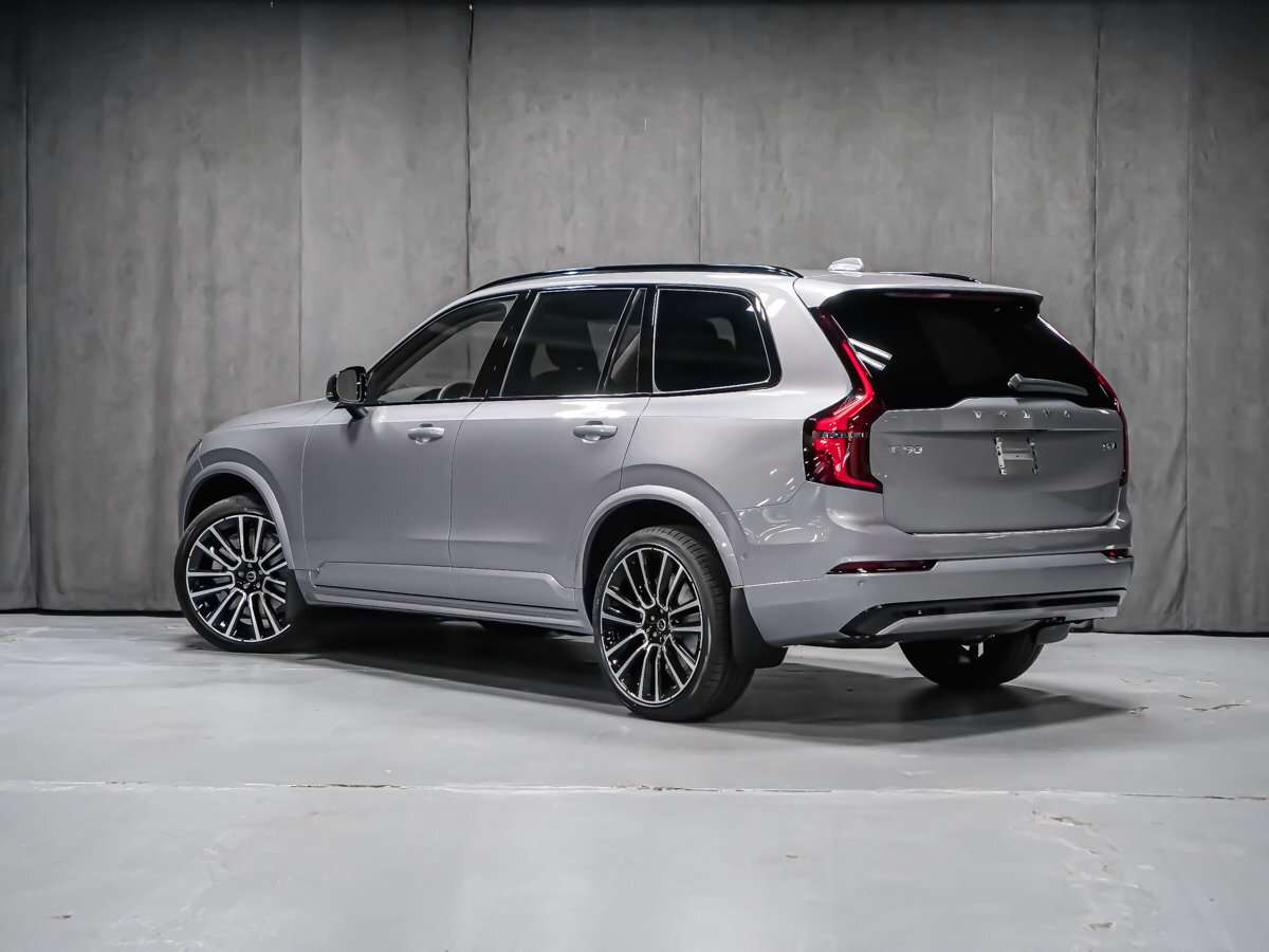 2026 Volvo XC90 Plus 7-Seater (Dark Theme) alt 3