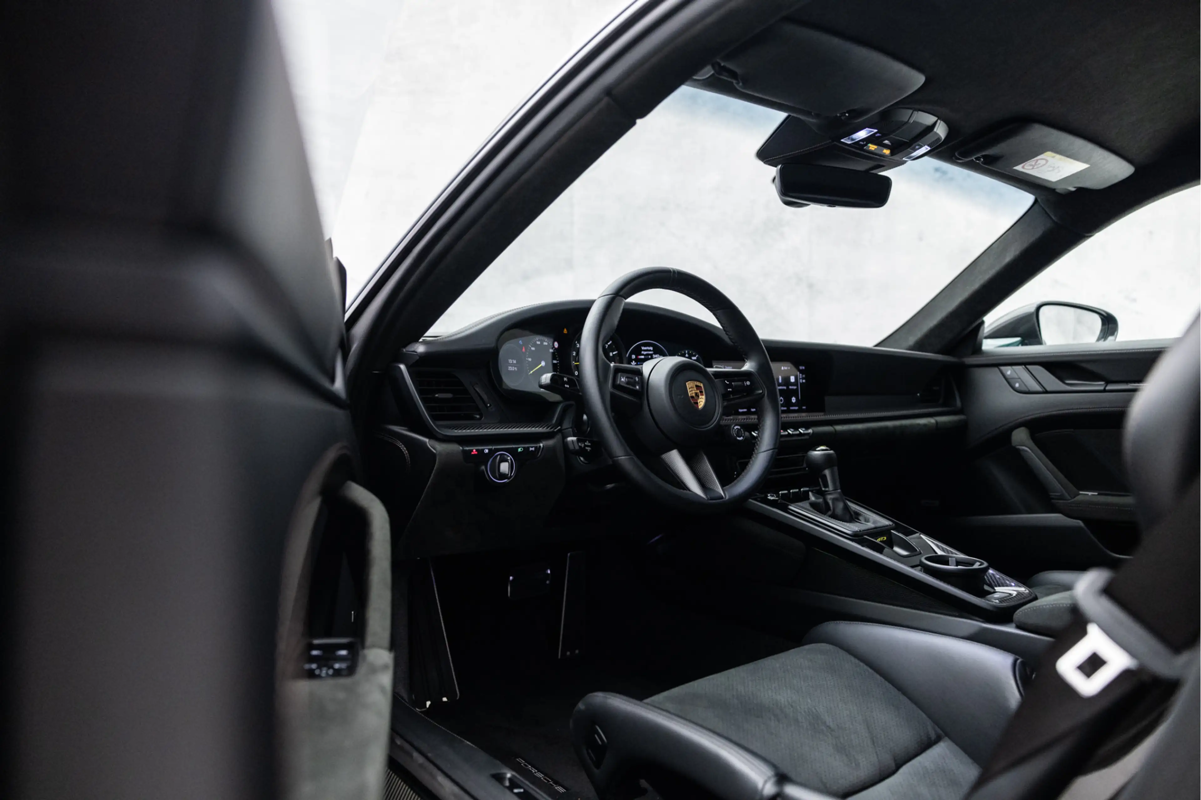 Porsche 992 992 4.0 GT3 | PTS | Clubsport | PCCB | Lift | Carb — photo 23