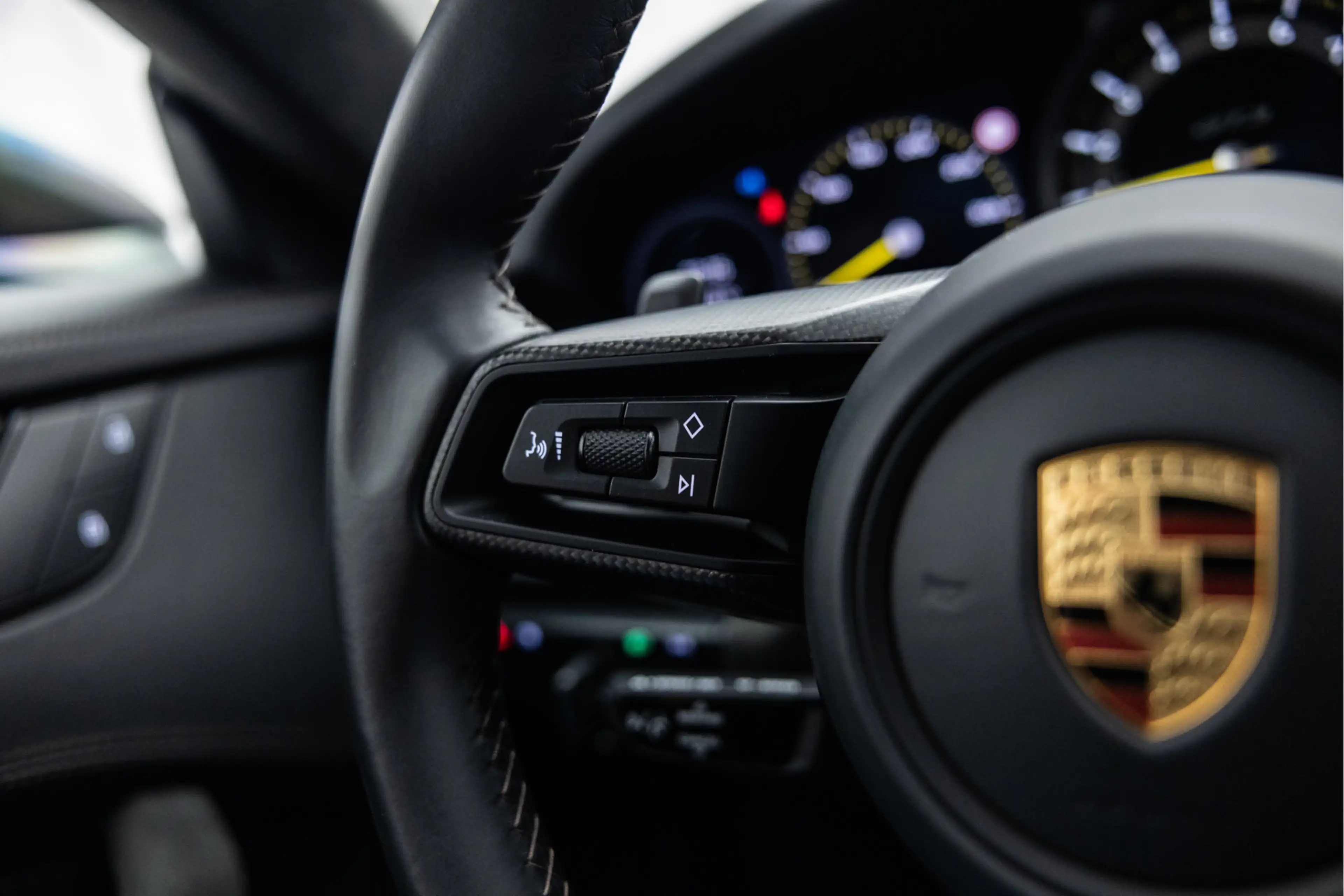 Porsche 992 992 4.0 GT3 | PTS | Clubsport | PCCB | Lift | Carb — photo 47