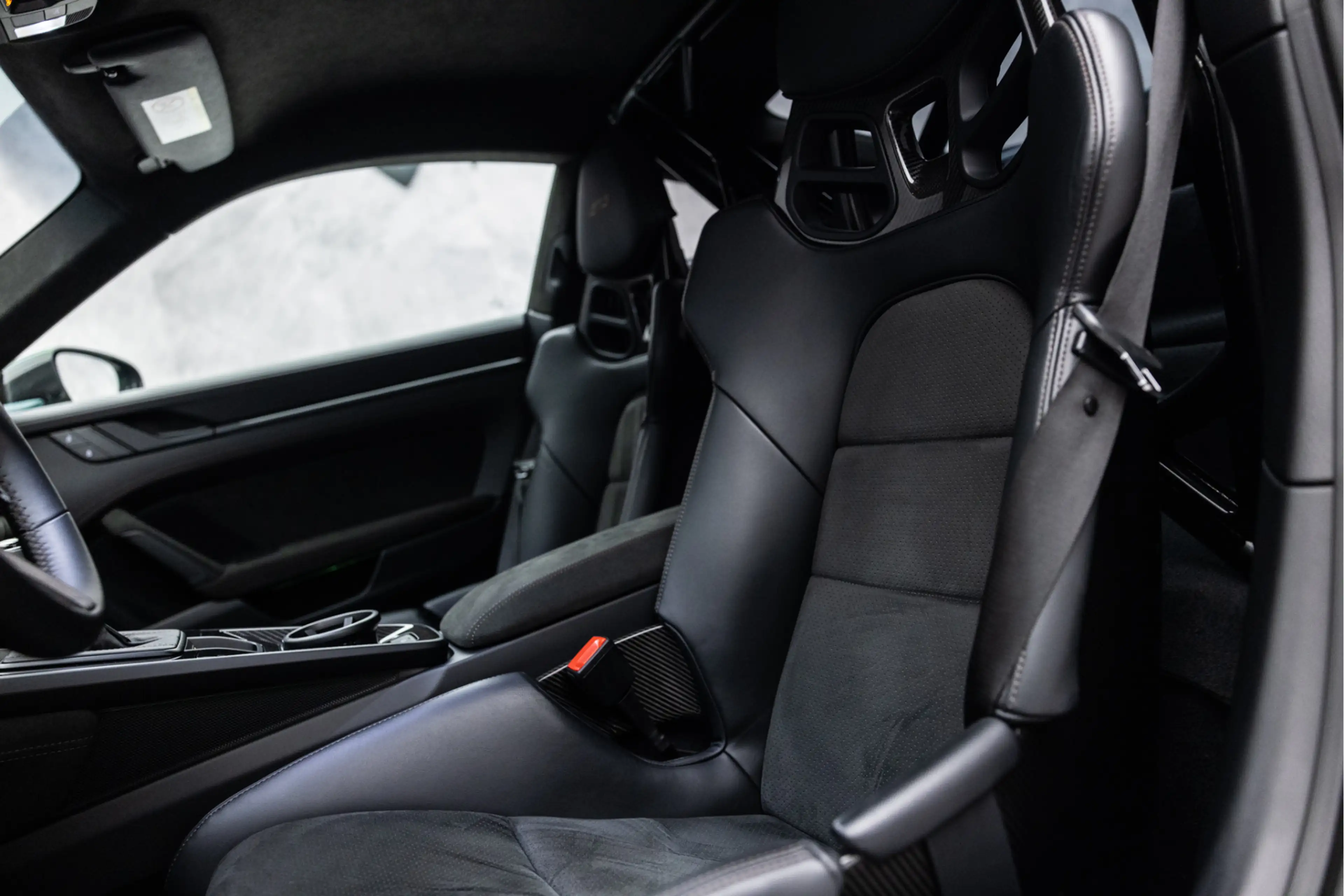 Porsche 992 992 4.0 GT3 | PTS | Clubsport | PCCB | Lift | Carb — photo 25