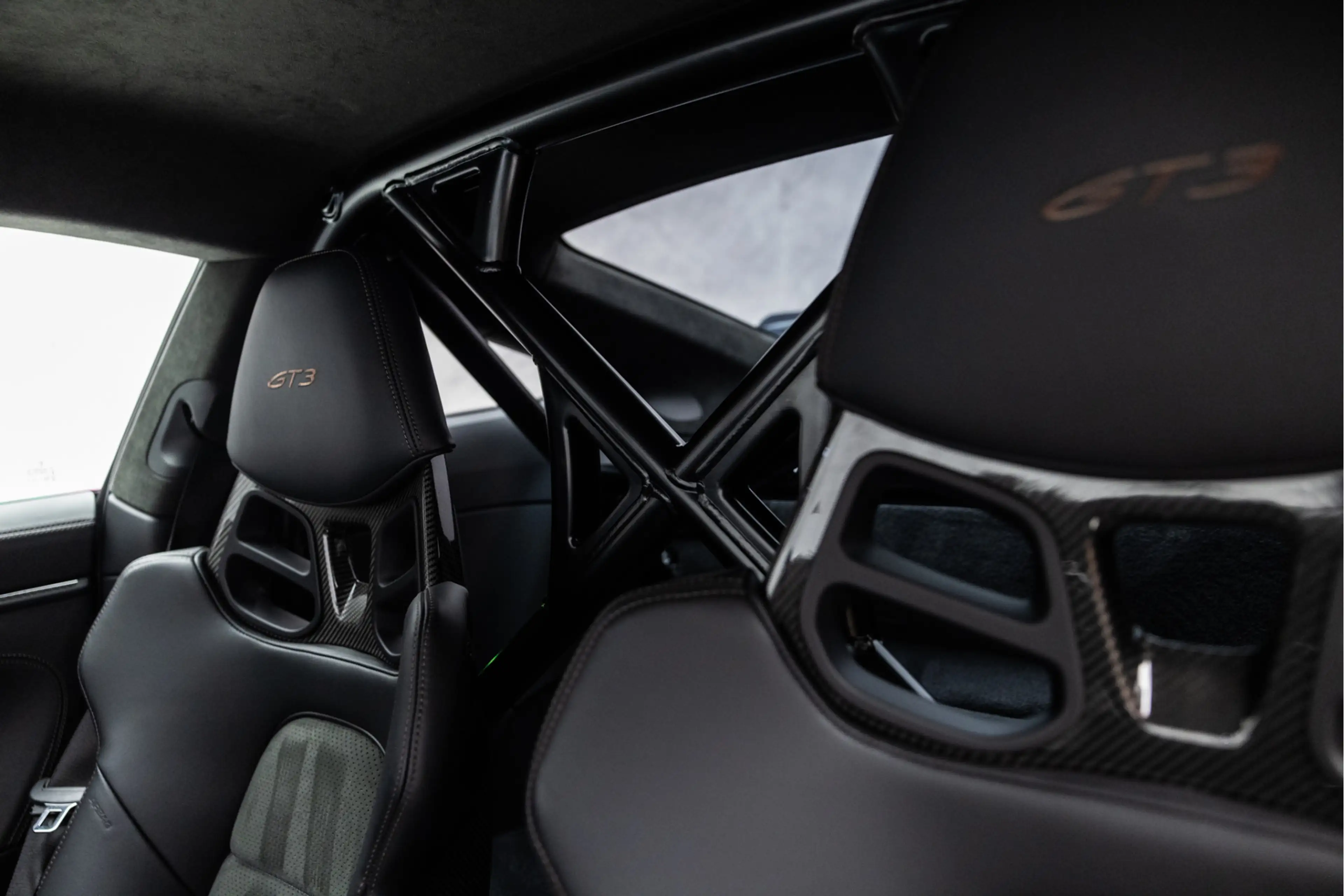 Porsche 992 992 4.0 GT3 | PTS | Clubsport | PCCB | Lift | Carb — photo 31