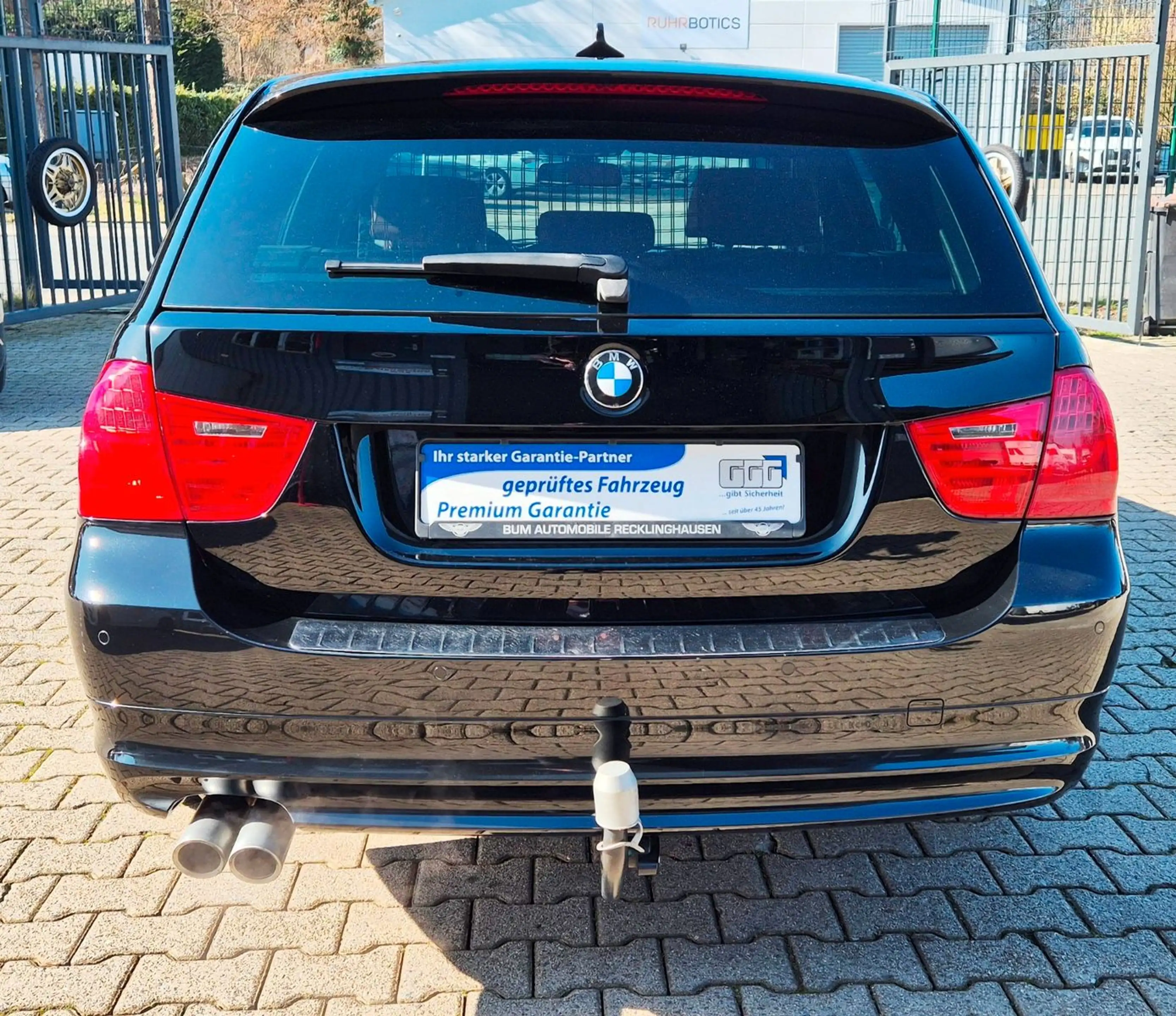 BMW 325 i xDrive Touring 6 ZYLINDER 218 PS — photo 4