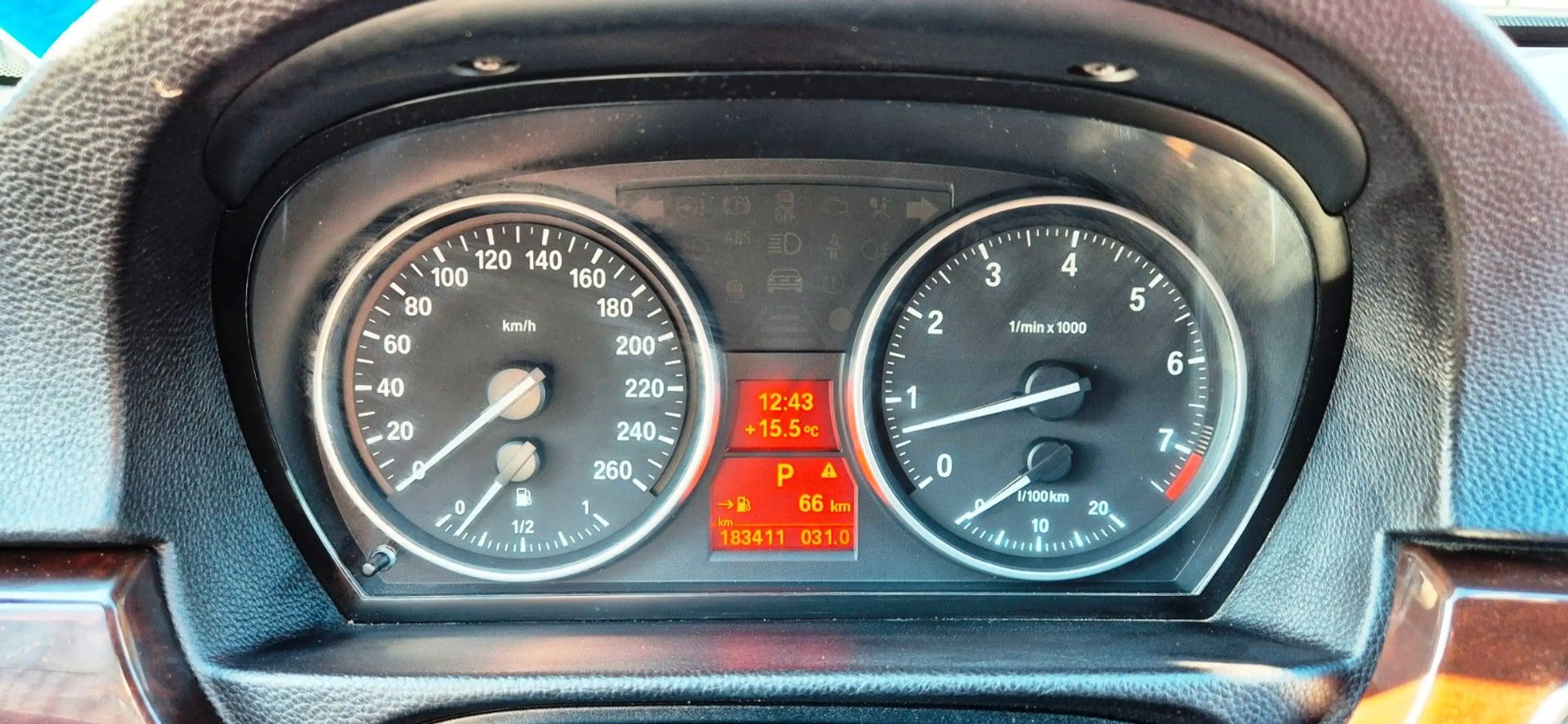 BMW 325 i xDrive Touring 6 ZYLINDER 218 PS — photo 11
