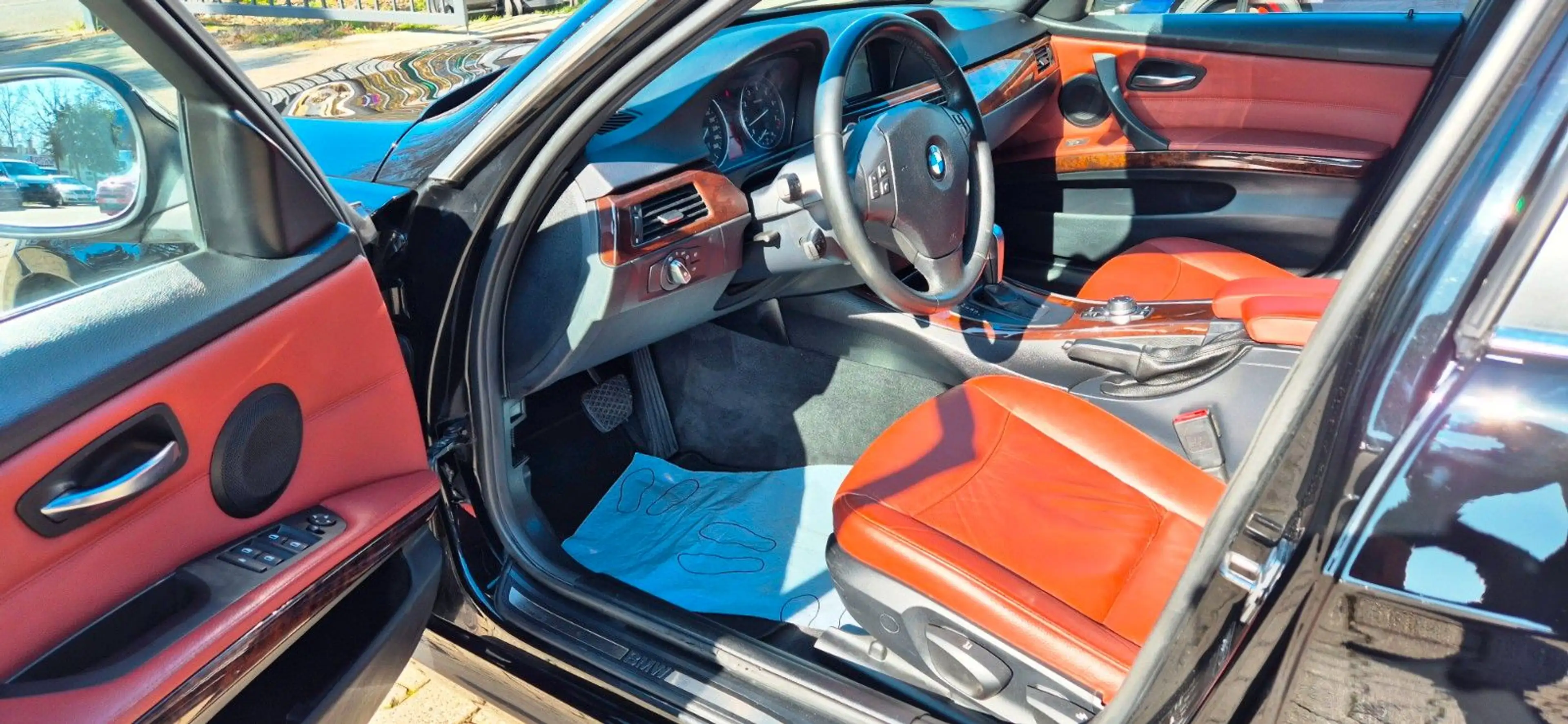 BMW 325 i xDrive Touring 6 ZYLINDER 218 PS — photo 9