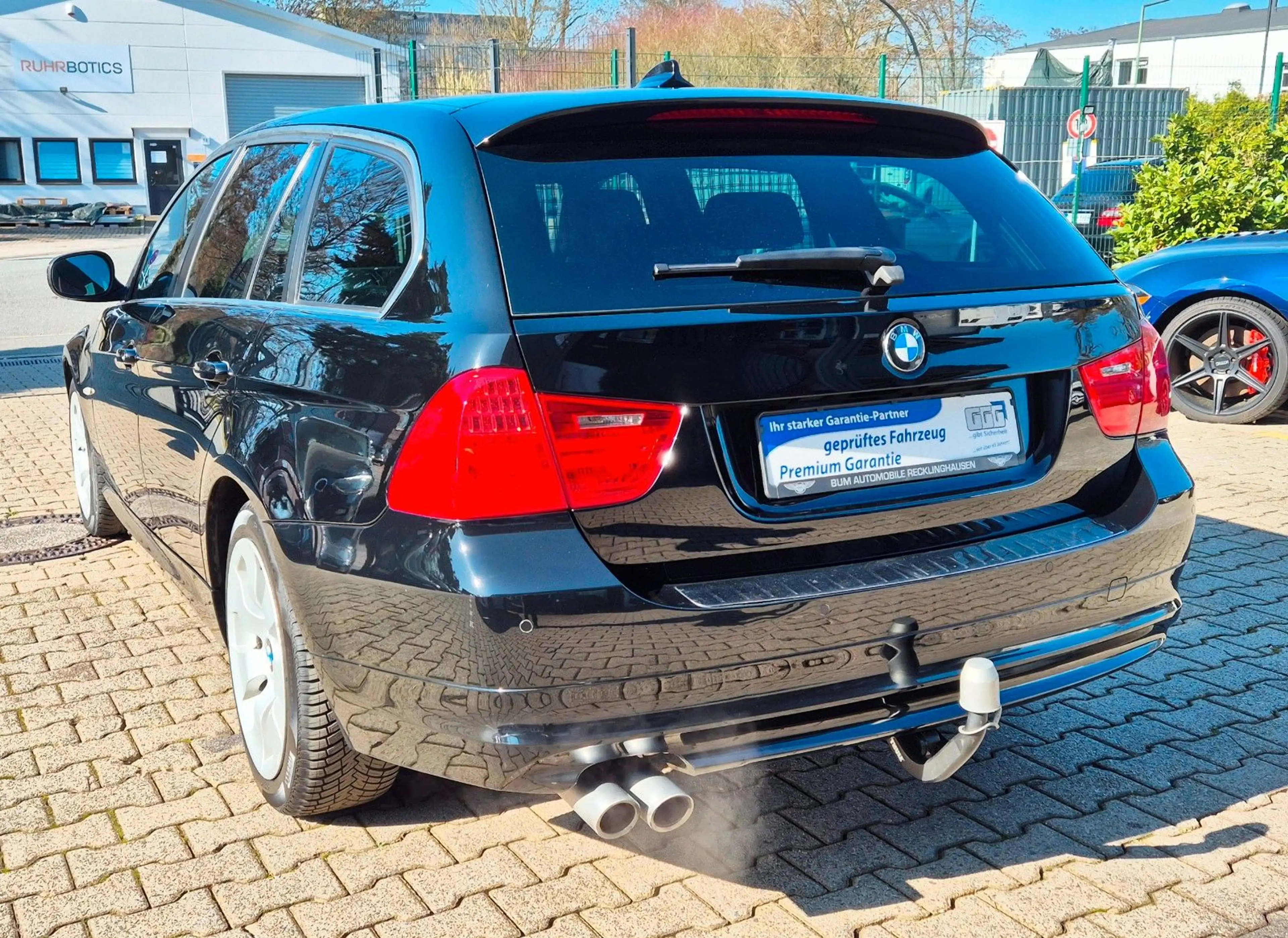 BMW 325 i xDrive Touring 6 ZYLINDER 218 PS — photo 3