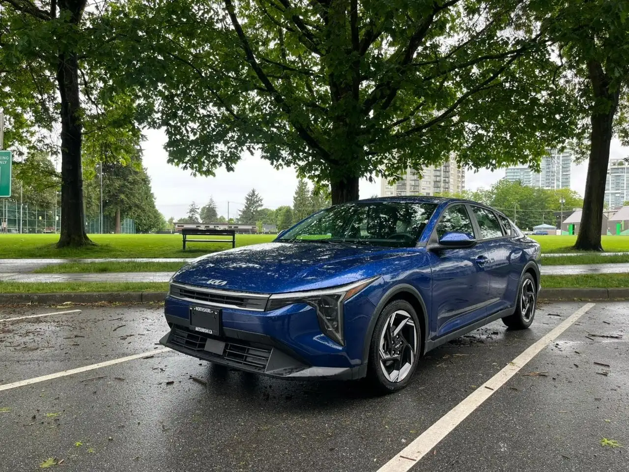 Kia K4 снимка Kia K4