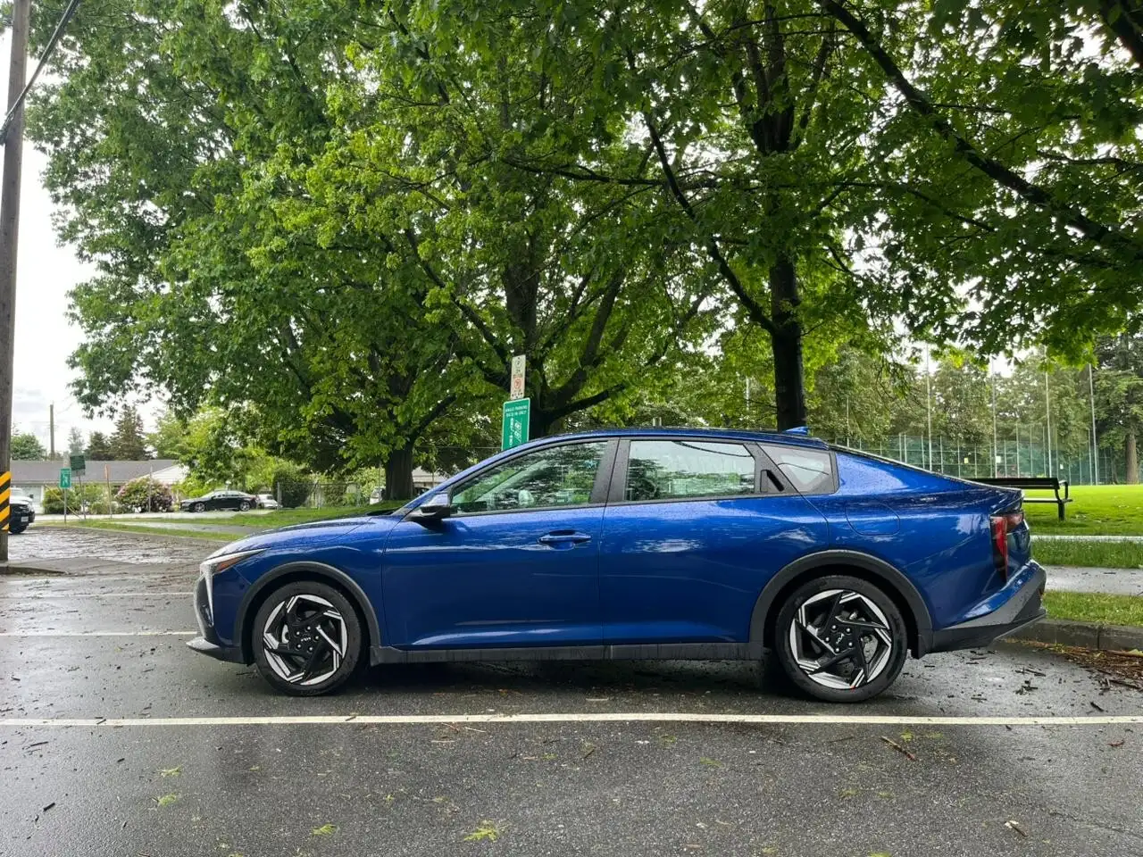 Kia K4 снимка Kia K4