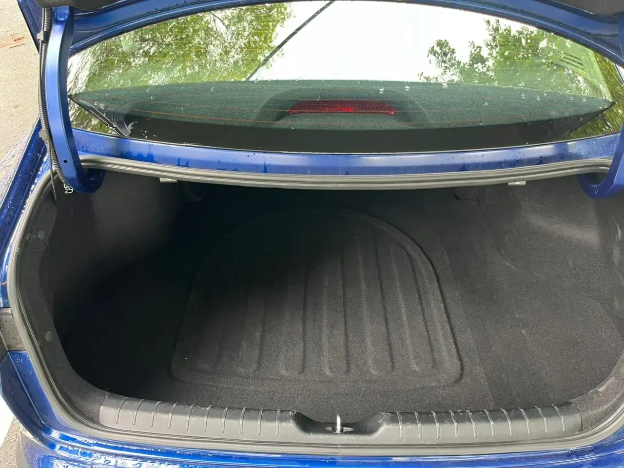 Kia K4 снимка Kia K4