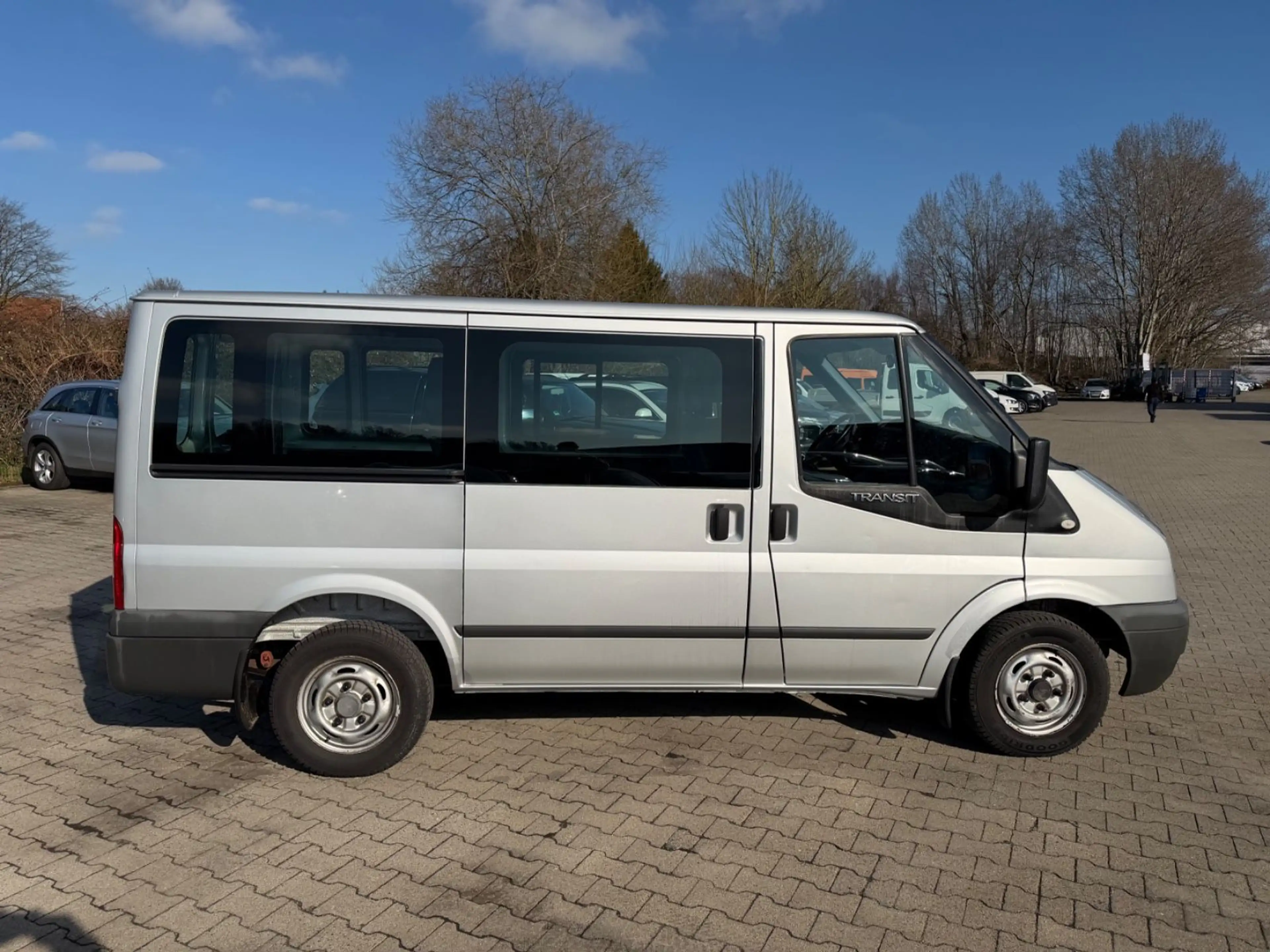 Ford Transit Kombi FT 280 K/2,2/EURO5/ — photo 4
