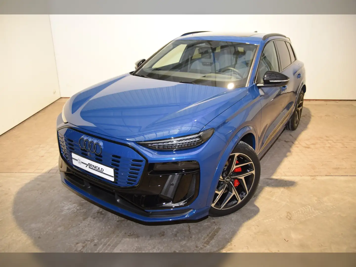 Audi SQ6 e-tron quattro edition one blue Blau - 2