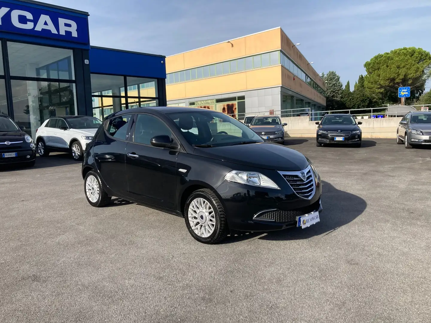 Lancia Ypsilon 1.2 8v Gold c/CL 69cv E6 Schwarz - 2
