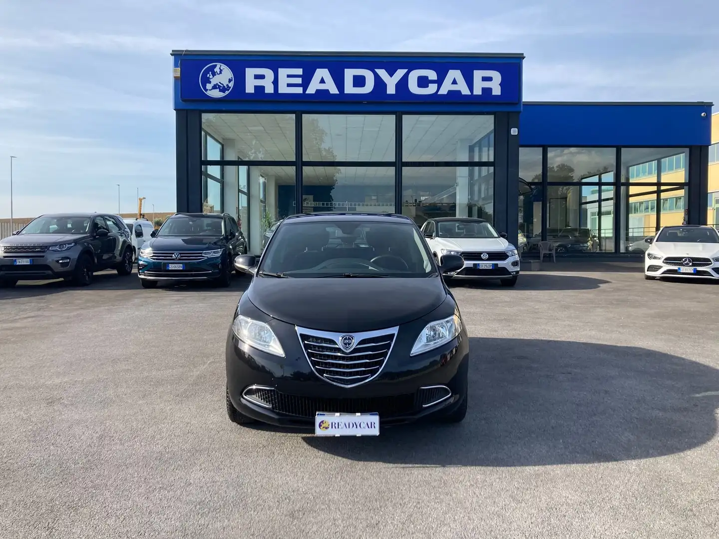 Lancia Ypsilon 1.2 8v Gold c/CL 69cv E6 Schwarz - 1