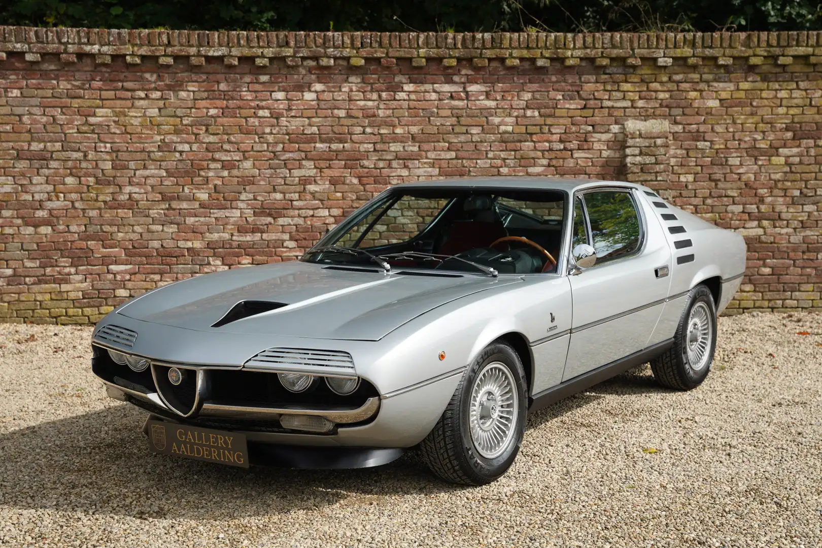 Alfa Romeo Montreal Remarkably original condition, Only repainted once Gri - 1