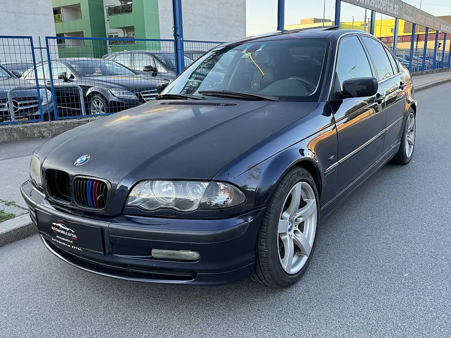 BMW 330 330d Aut. *LEDER*NAVI*AUTOMATIK*PICKERL 03/24* Blau - 2