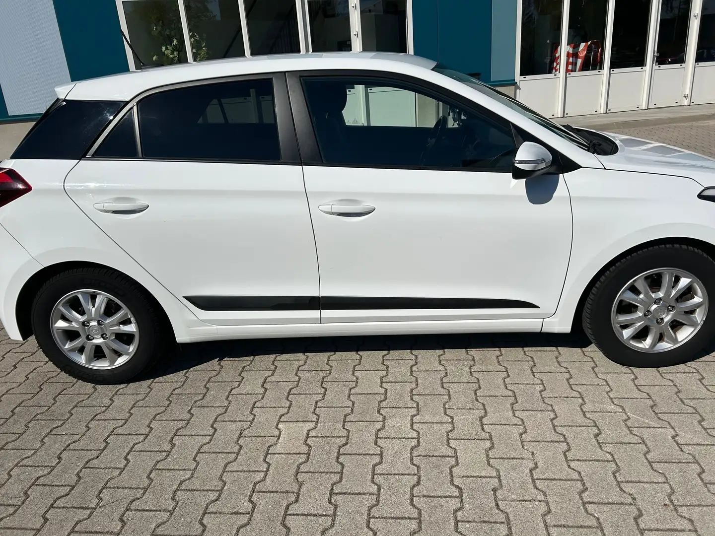 Hyundai i20 i20 1.0 T-GDI Go! 2016 Wit - 1