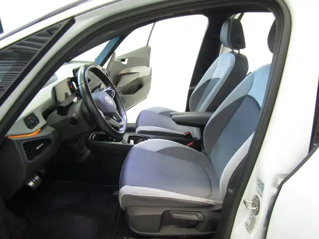 Volkswagen Id.3 view 6