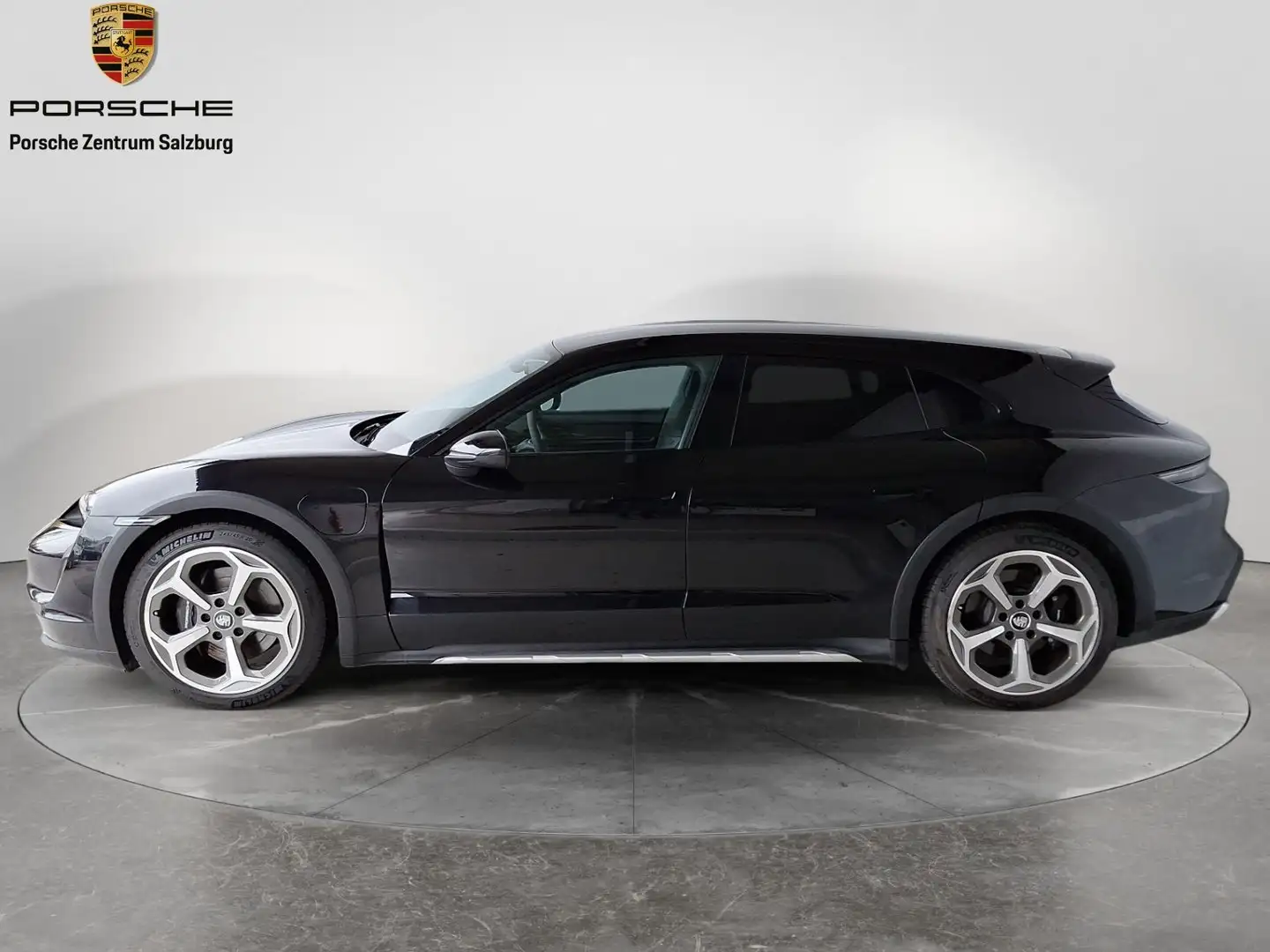 Porsche Taycan 4 Cross Turismo Schwarz - 2