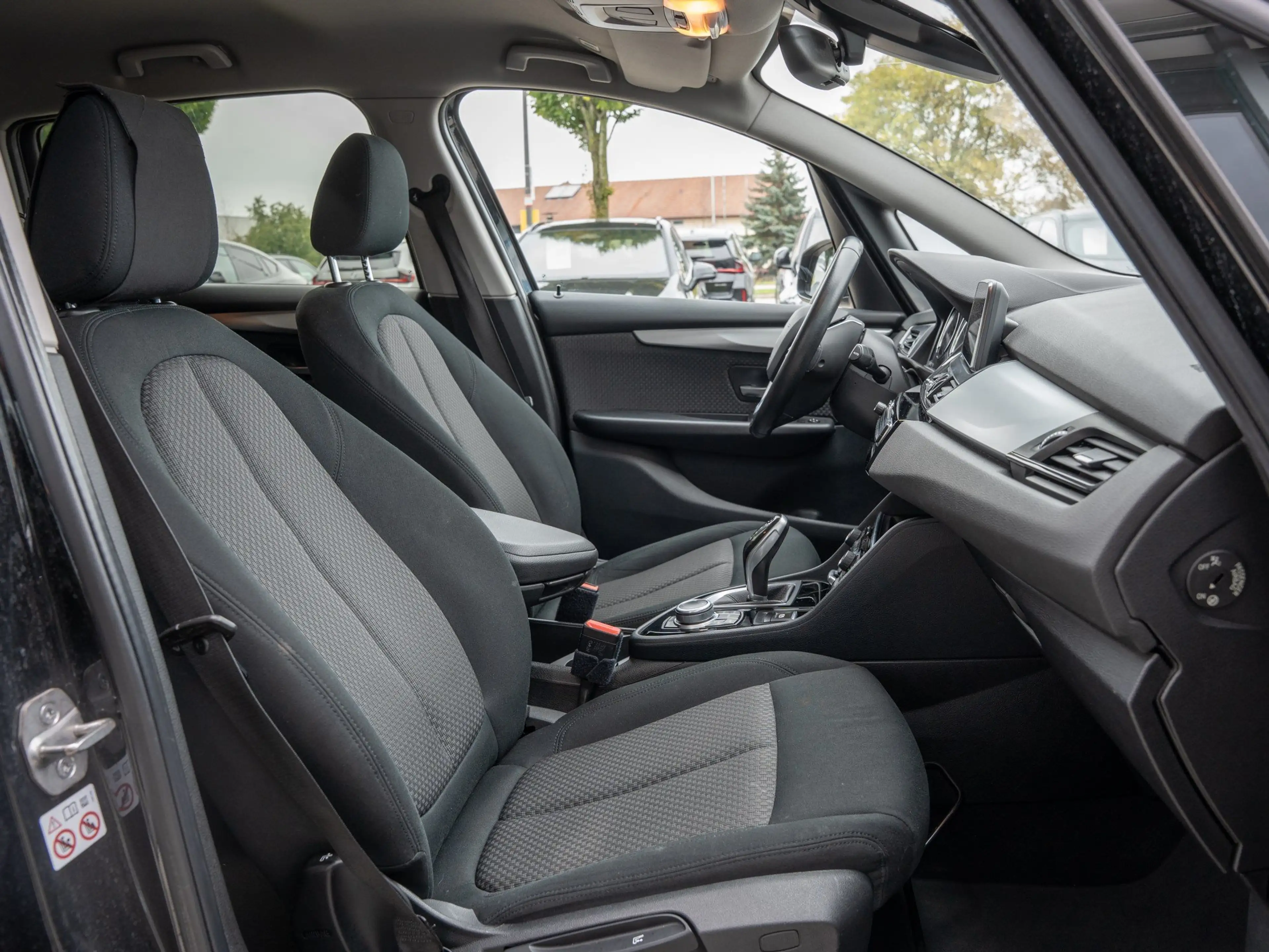 BMW 218 d Gran Tourer 7-Sitz LED 2-ZKlima SitzHZ — photo 3