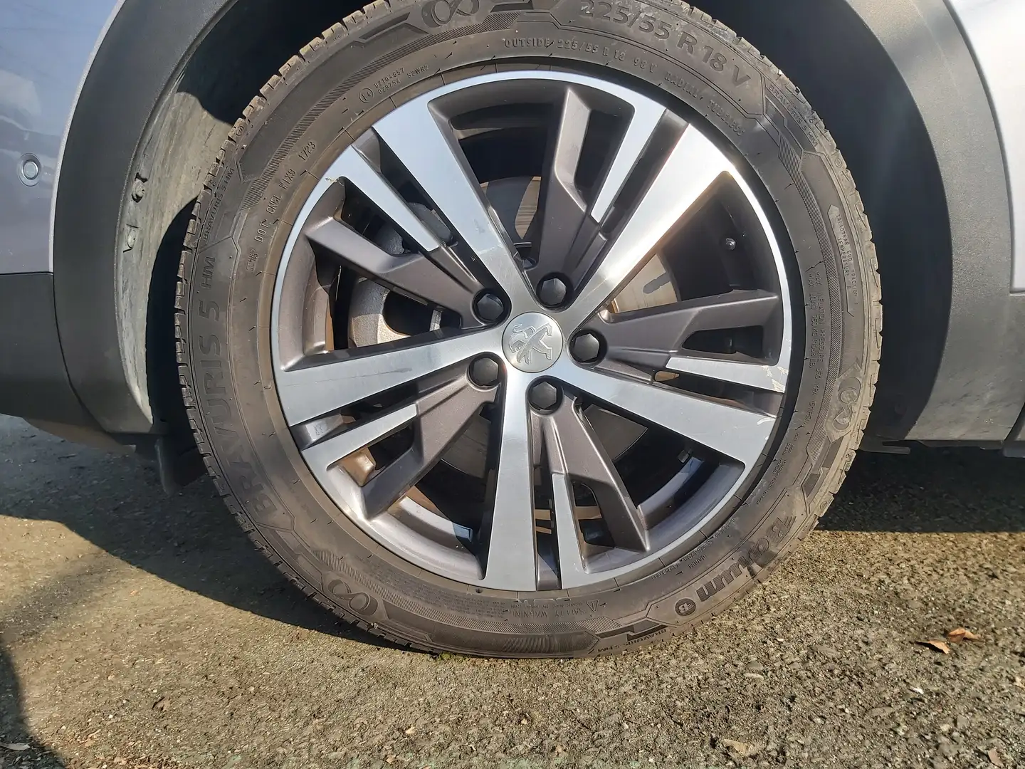 Peugeot 3008 1.6 HYBRID PHEV Allure Grau - 2