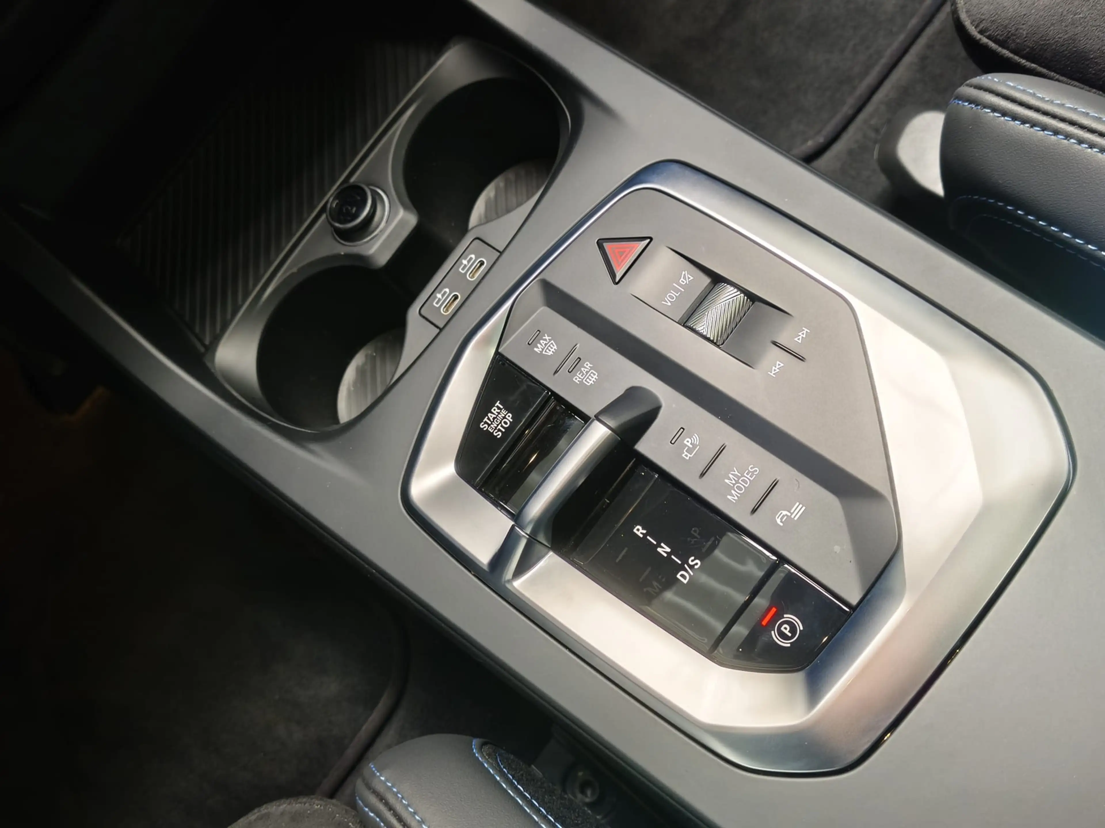 BMW 120 i M Sport PANO/Dr.As+/19"/ACC — photo 13