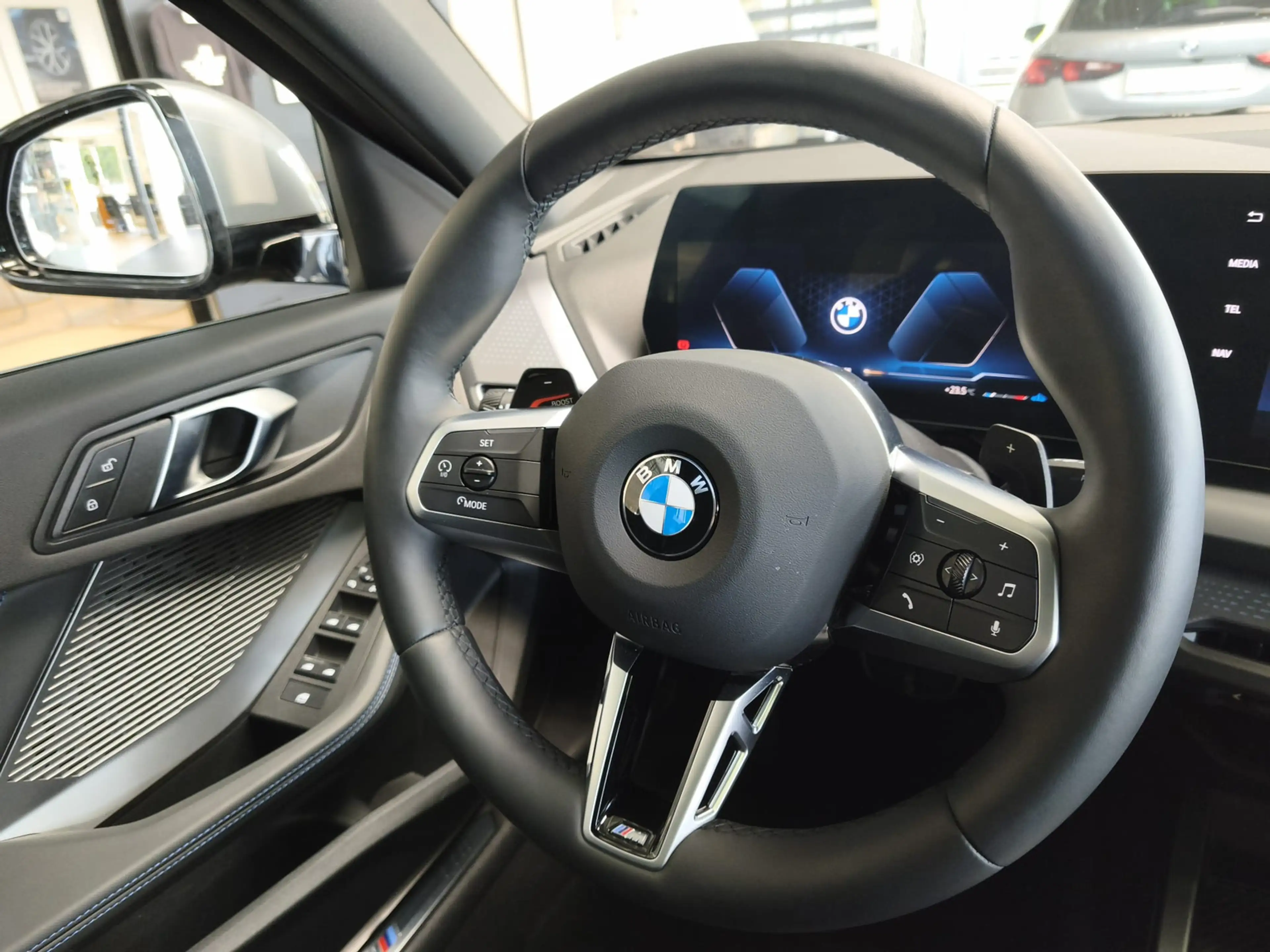 BMW 120 i M Sport PANO/Dr.As+/19"/ACC — photo 10