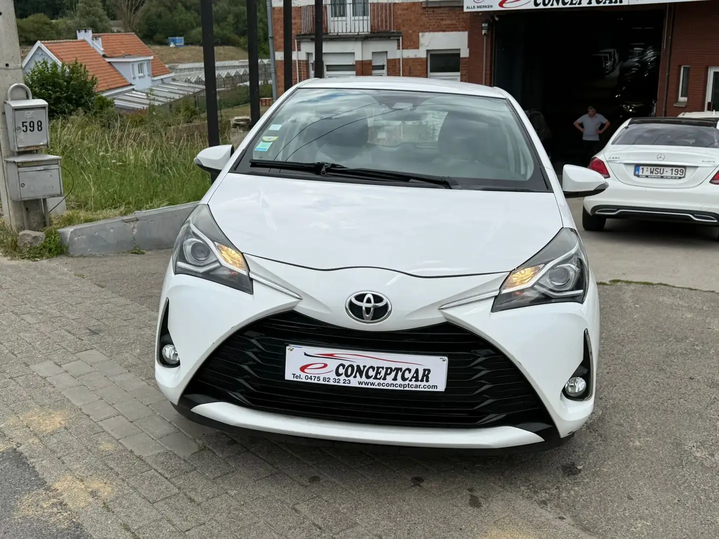 Toyota Yaris 1.4 D-4D Business Plus - 1
