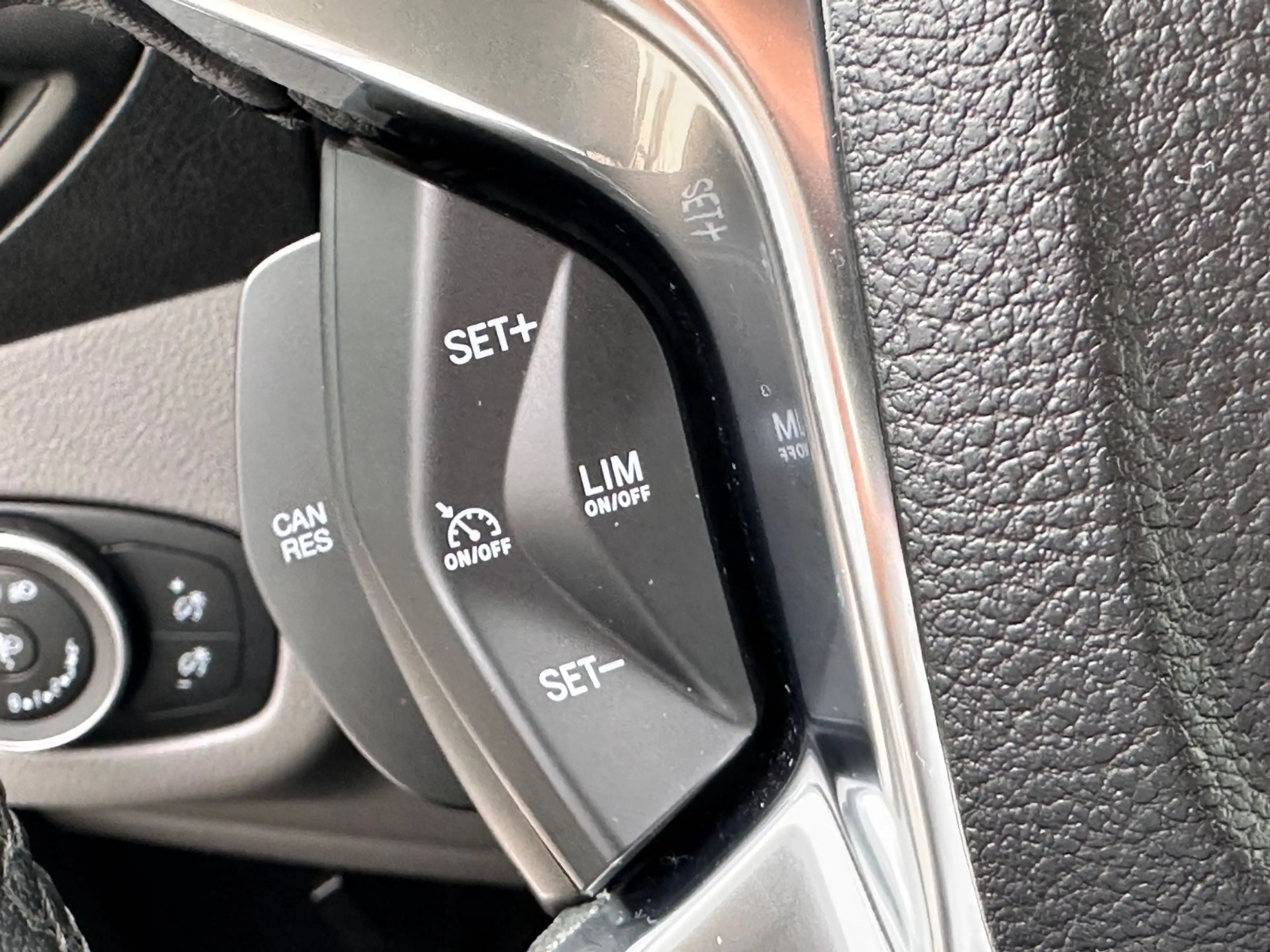 Ford Transit Connect Kombi Navi PDC Kamera 5-Sitzer — photo 25