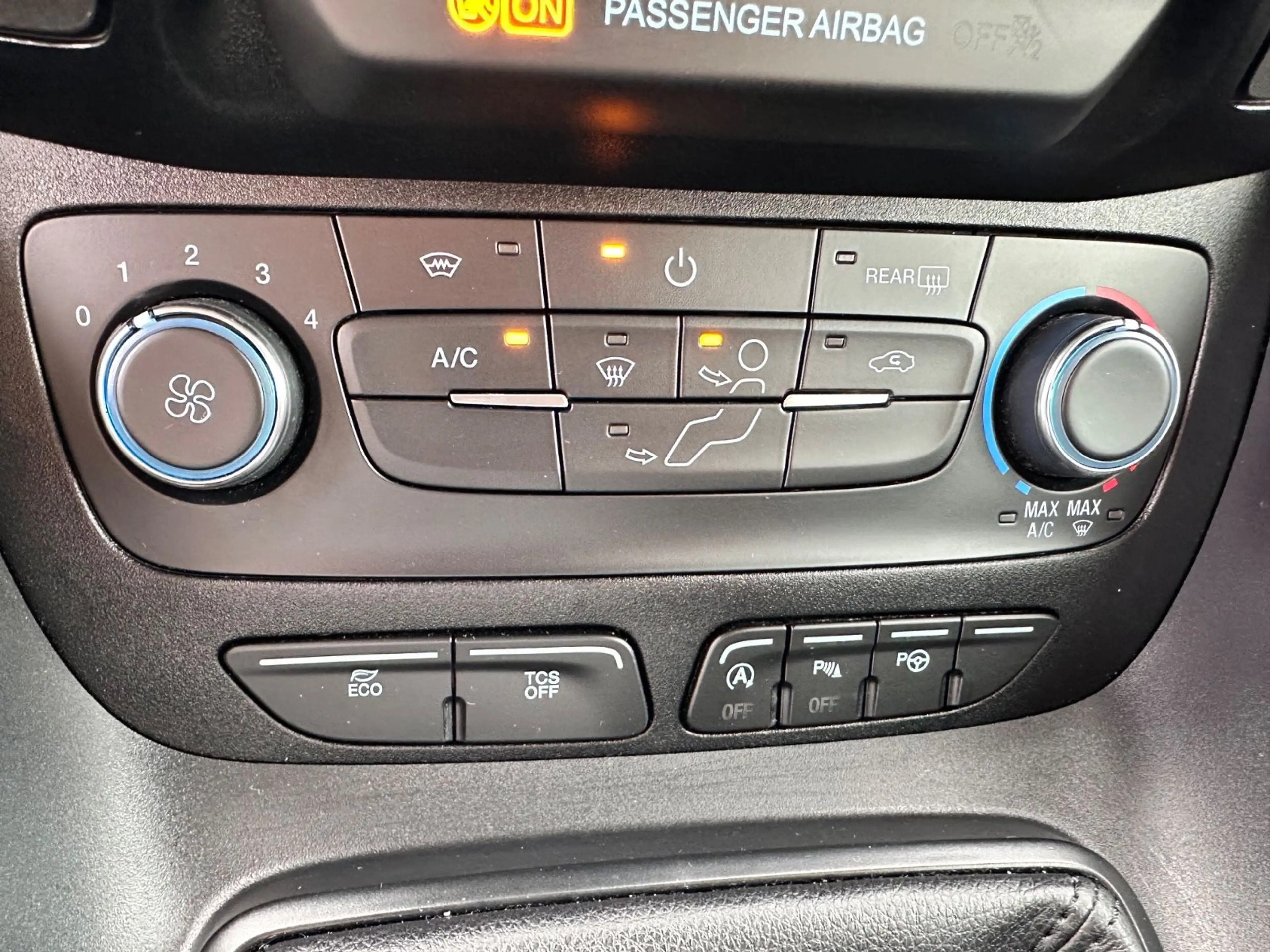 Ford Transit Connect Kombi Navi PDC Kamera 5-Sitzer — photo 21