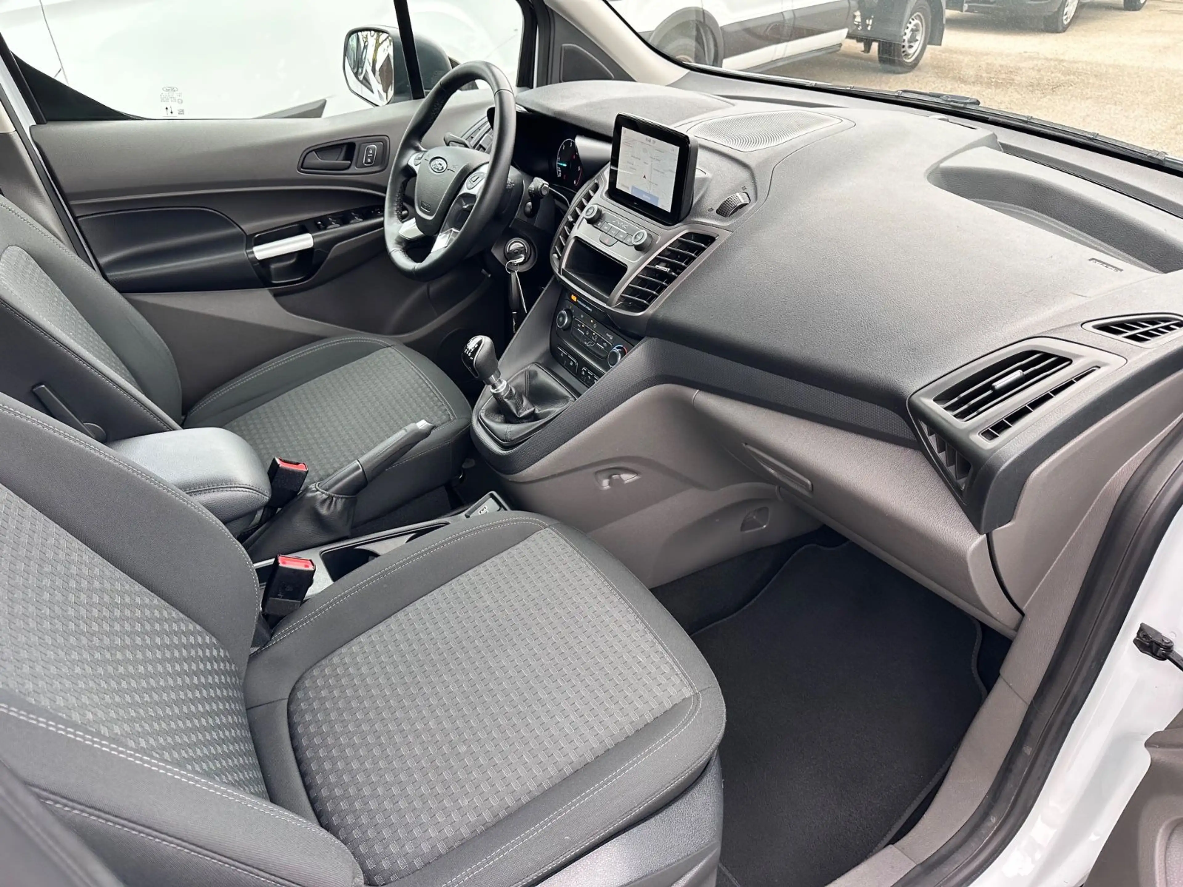Ford Transit Connect Kombi Navi PDC Kamera 5-Sitzer — photo 9