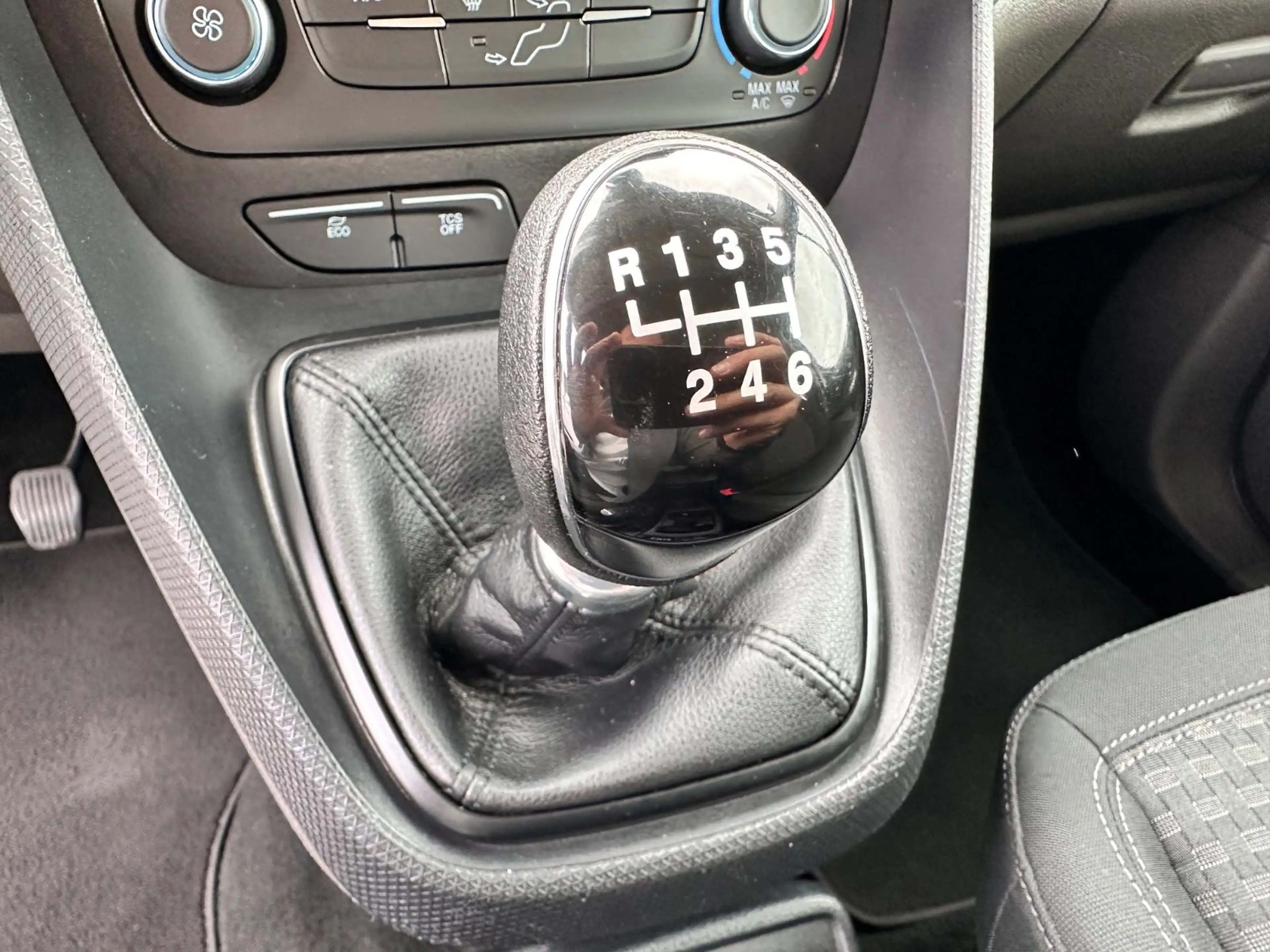 Ford Transit Connect Kombi Navi PDC Kamera 5-Sitzer — photo 20