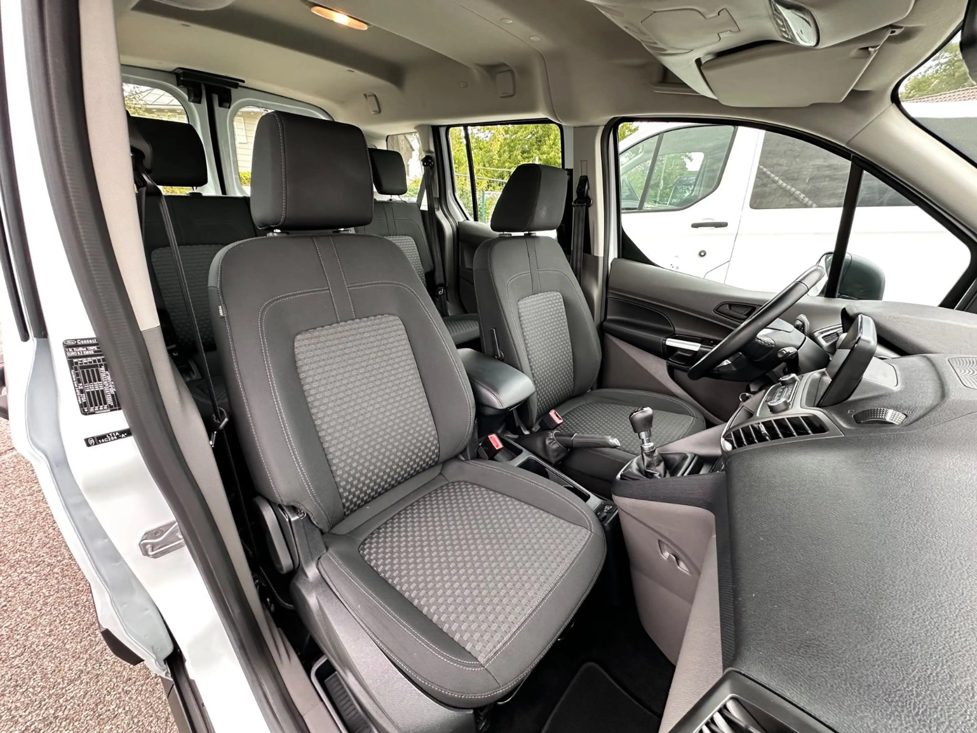Ford Transit Connect Kombi Navi PDC Kamera 5-Sitzer — photo 8