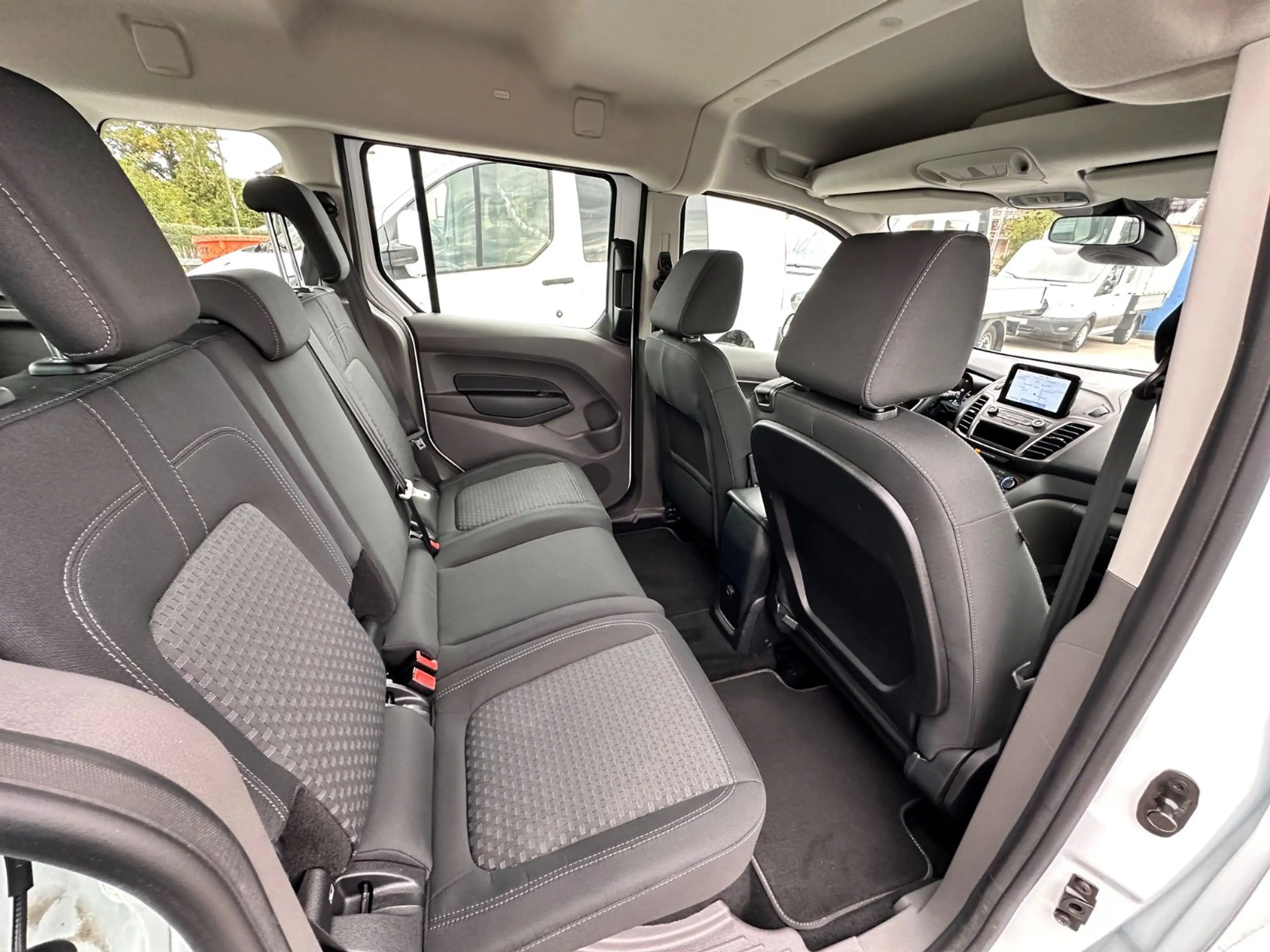 Ford Transit Connect Kombi Navi PDC Kamera 5-Sitzer — photo 12