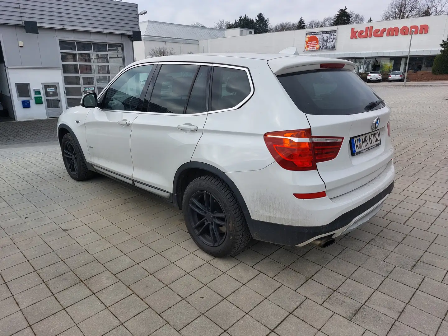 BMW X3 xDrive 20 d Allrad, AHK schwenkbar Weiß - 2