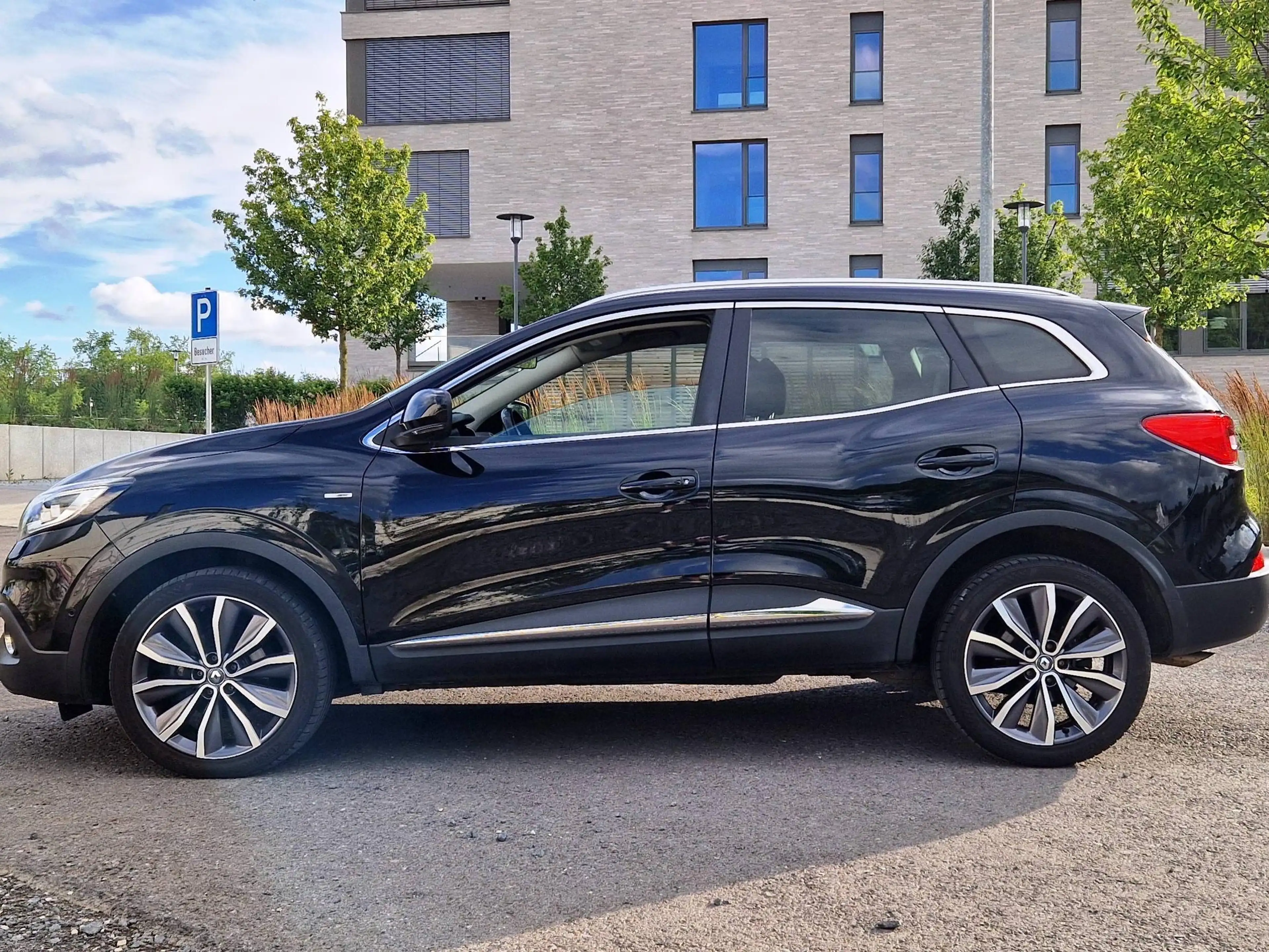 Renault Kadjar Bose Edition 4x4/Navi/Leder/PDC/Kamera/Euro6/2Hand/Finanzierung ab 6,99% — photo 2