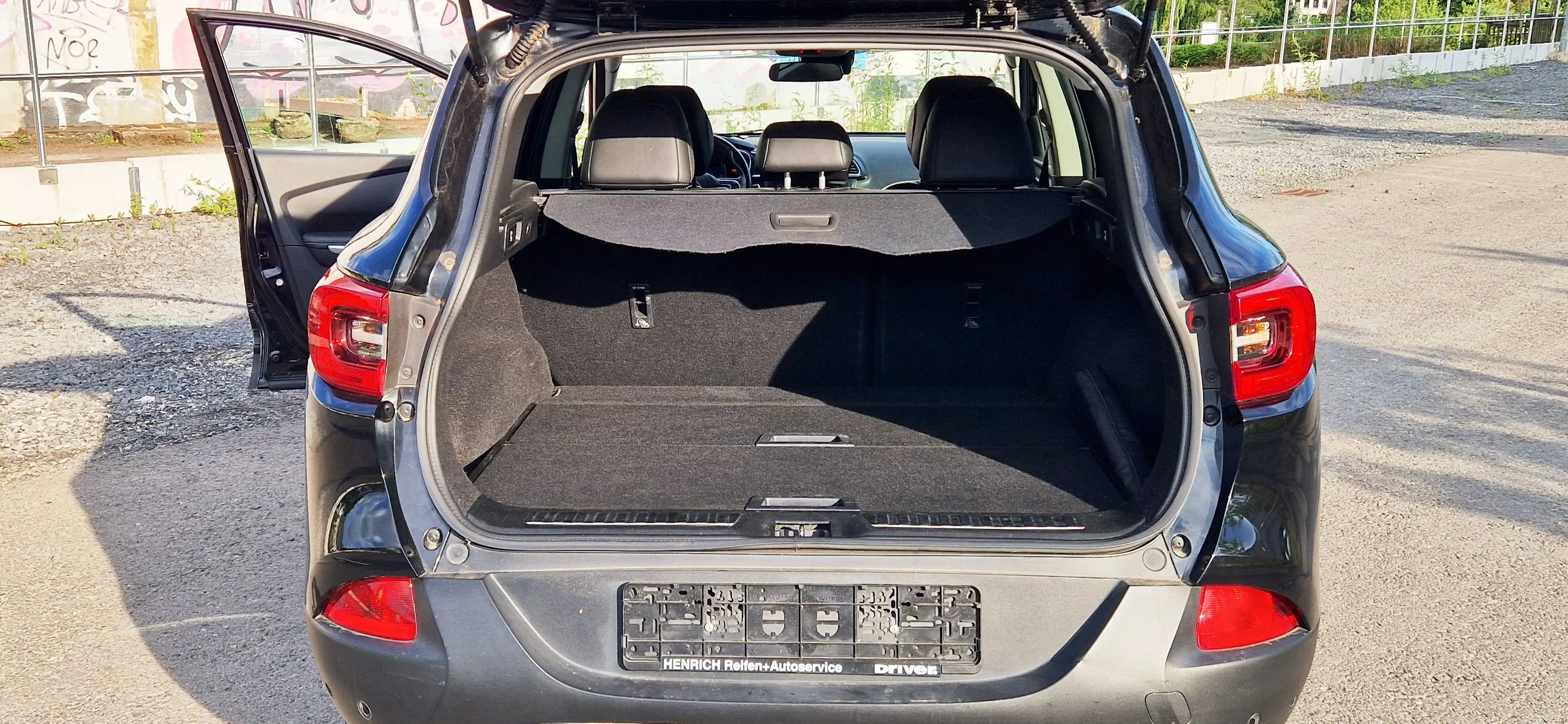 Renault Kadjar Bose Edition 4x4/Navi/Leder/PDC/Kamera/Euro6/2Hand/Finanzierung ab 6,99% — photo 28