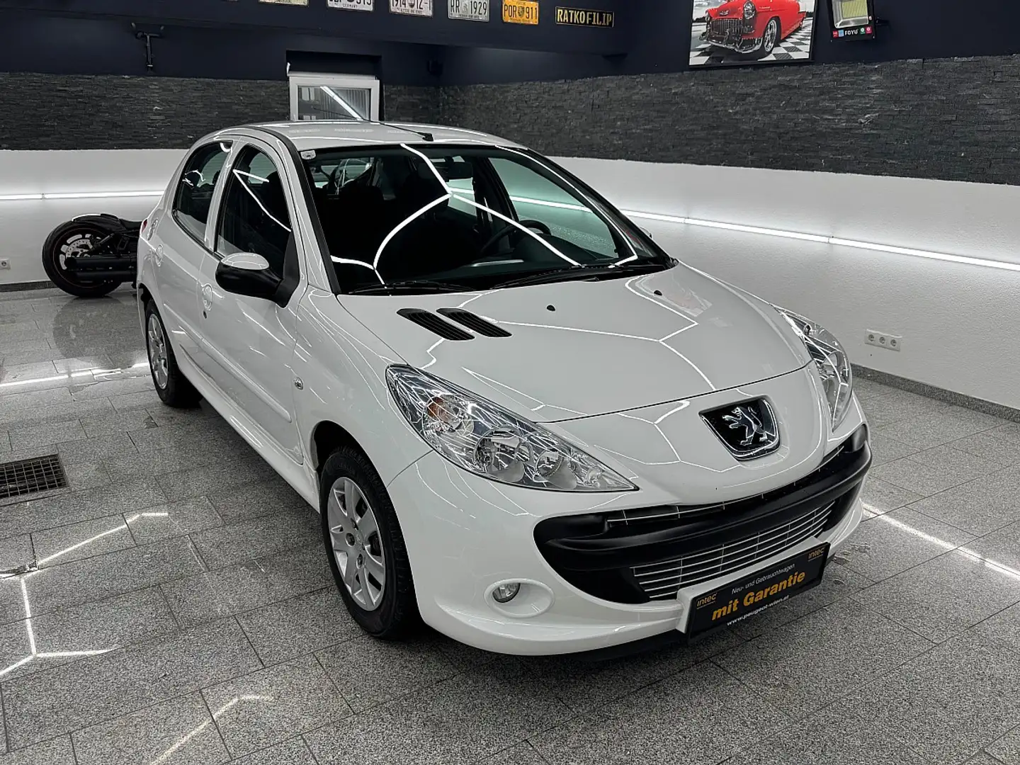 Peugeot 206 + Trendy 1,1*Neuwertig*Nur 14TKM* Blanc - 2