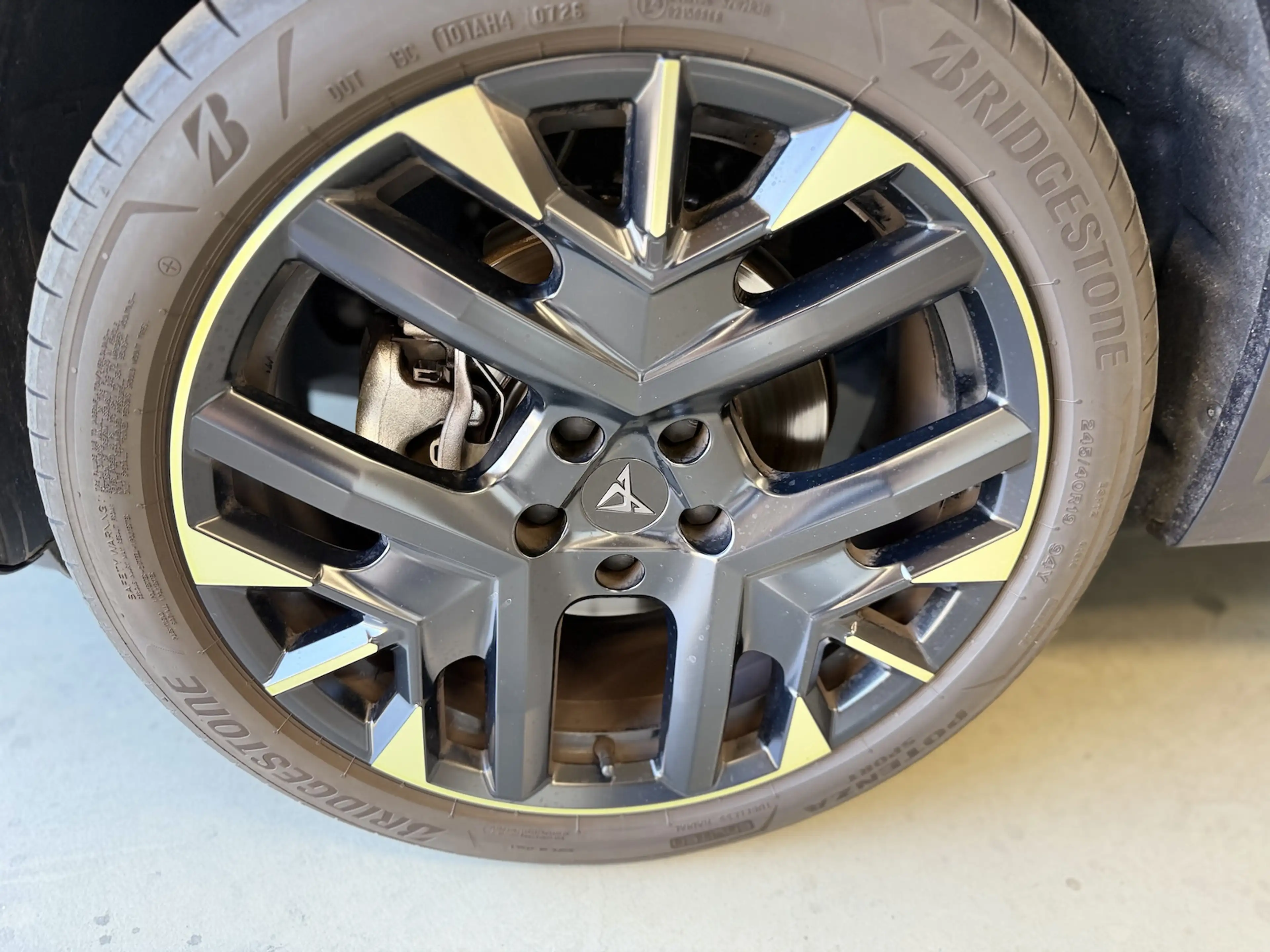 CUPRA Formentor 1.5eTSI DSG Tribe Edition Sennheiser Pano AHK — photo 3