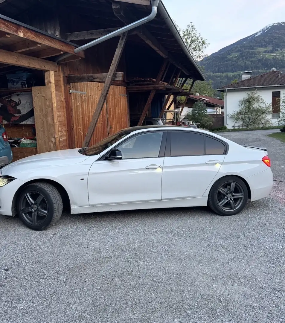 BMW 318 318d xDrive Sport Line - 2