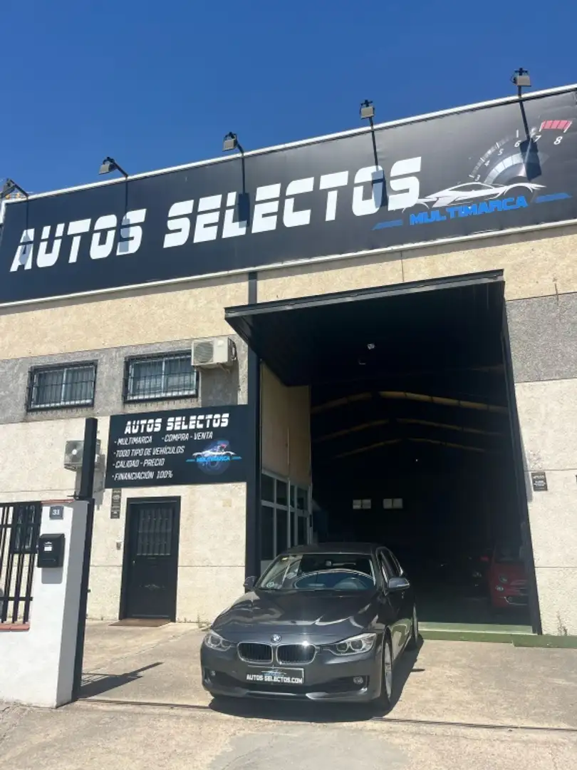 BMW 320 320dA Modern Gris - 1