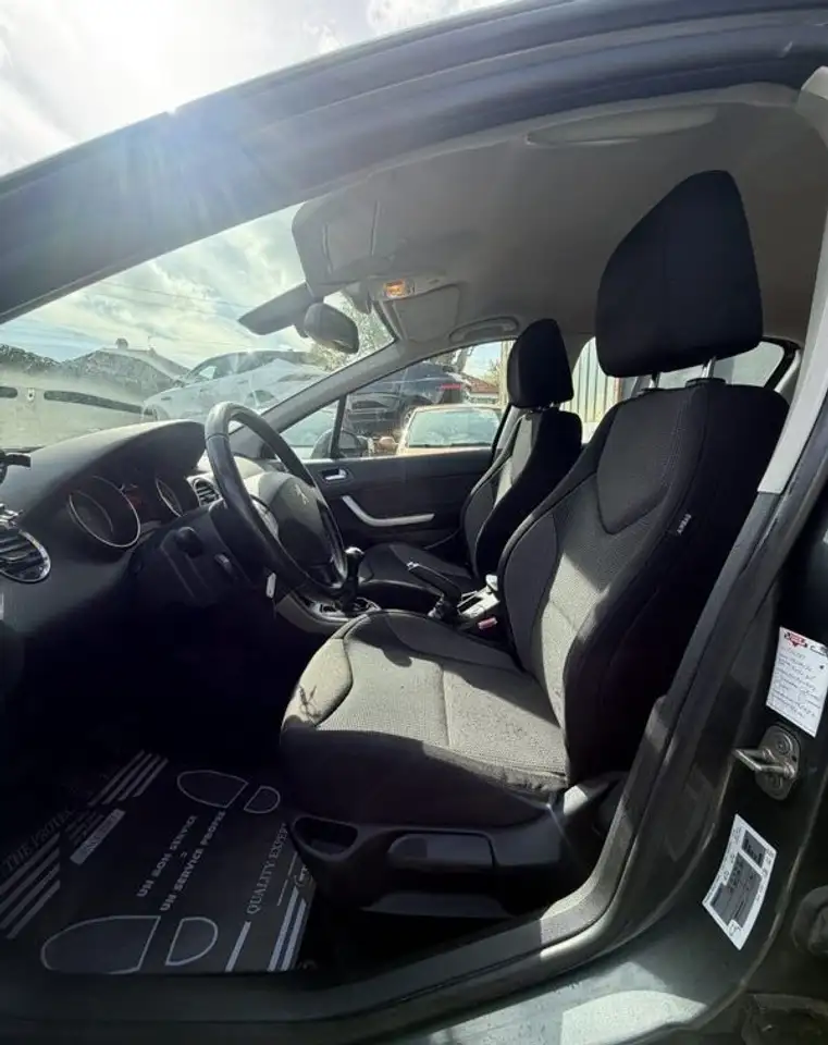 Peugeot 308 308 — photo 10