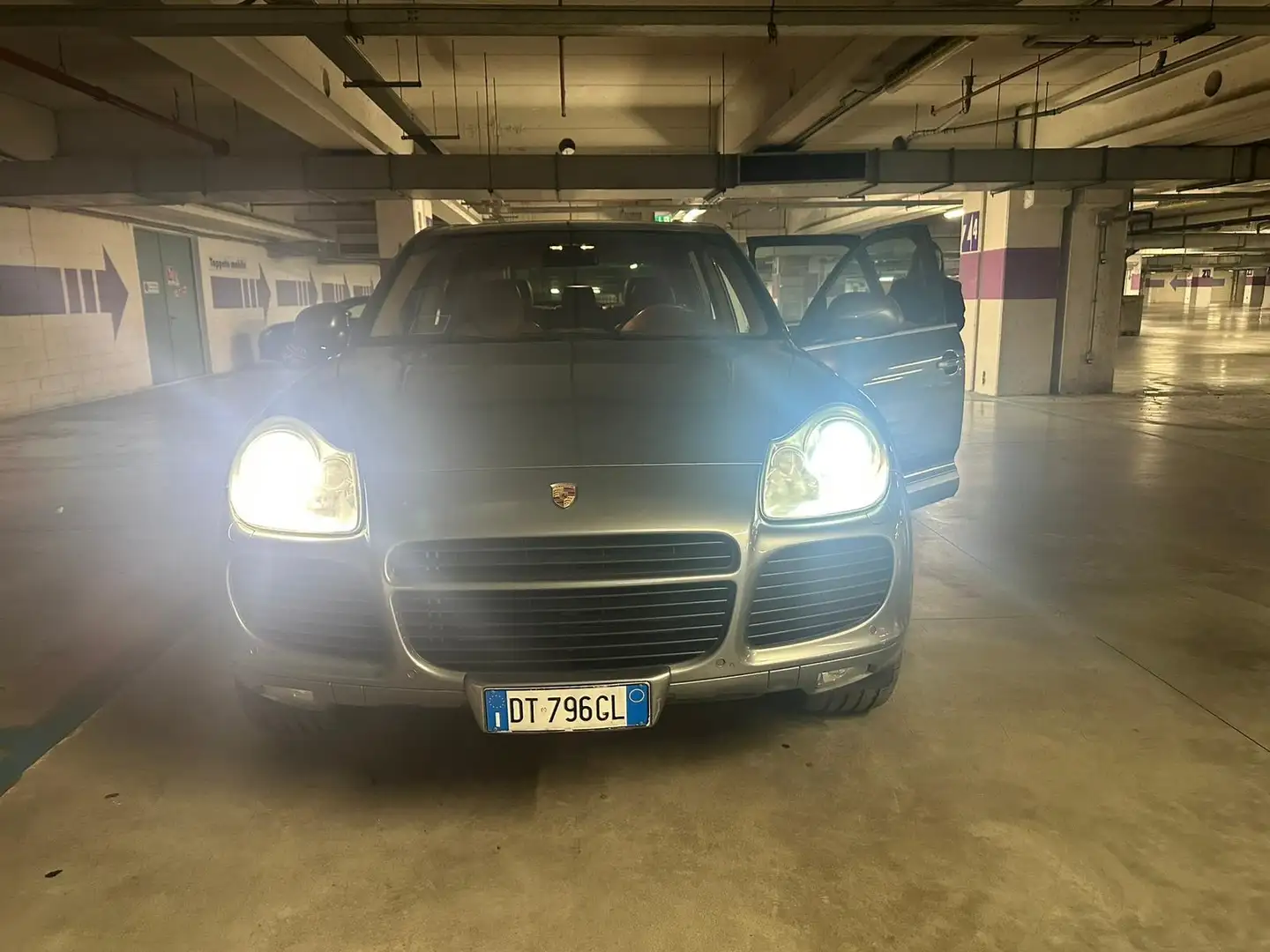 Porsche Cayenne Cayenne I 2002 4.5 Turbo tiptronic Grigio - 2