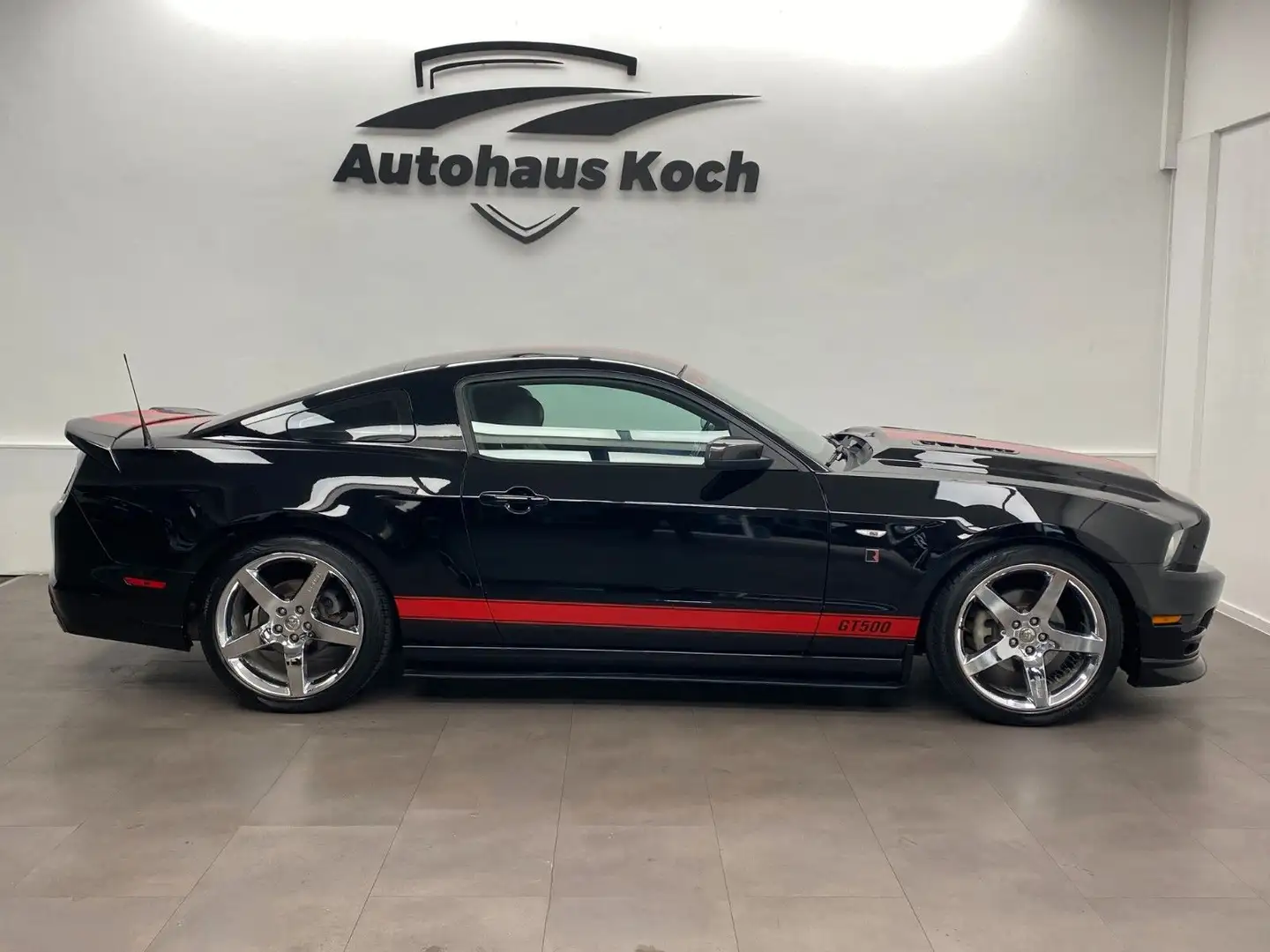 Ford Mustang MUSTANG 3.7 IM GT 500 DESIGN! #EYECATCHER Schwarz - 2