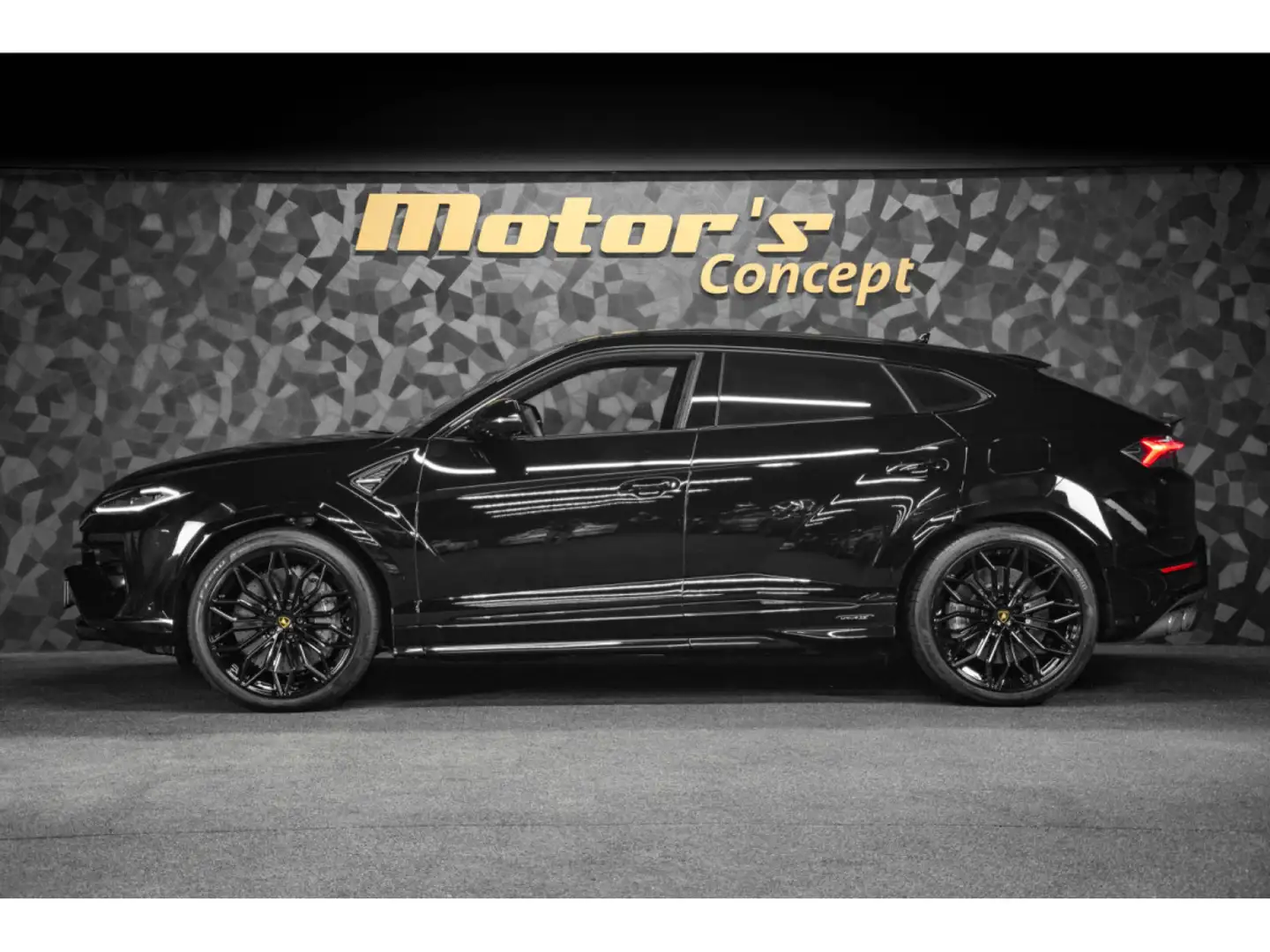Lamborghini Urus SE - DISPONIBLE IMMÉDIATEMENT Noir - 2