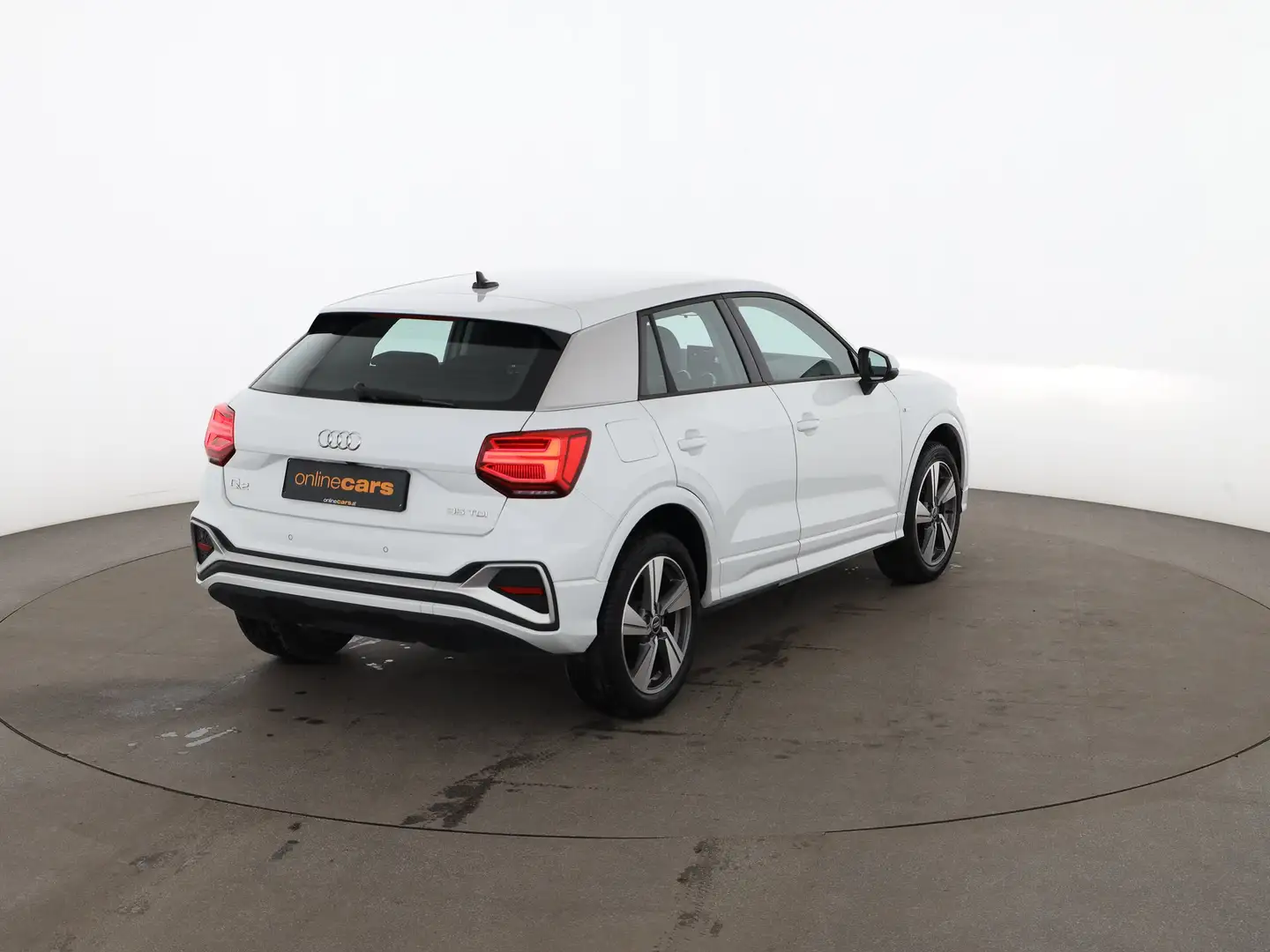 Audi Q2 35 TDI S-Line Aut MATRIX R-CAM TEMPOMAT PDC Weiß - 2
