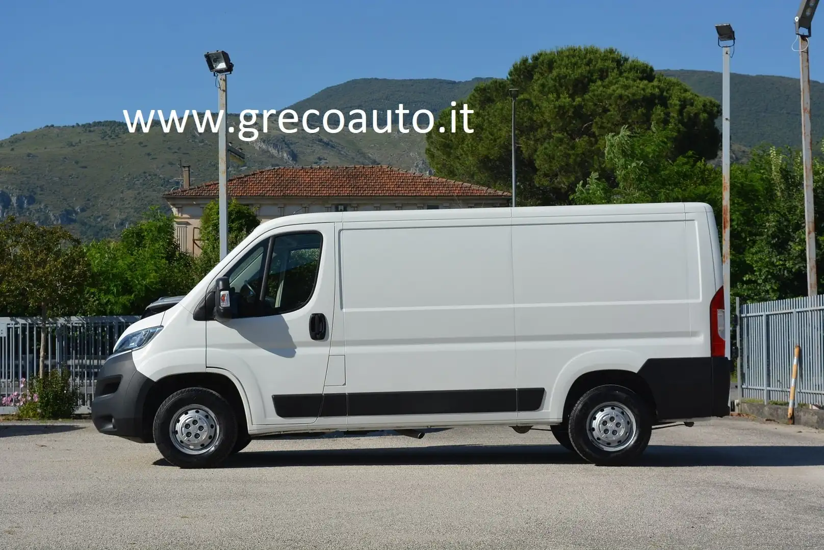Citroen Jumper 30 L2H1 BlueHdi 120 cv Bianco - 2