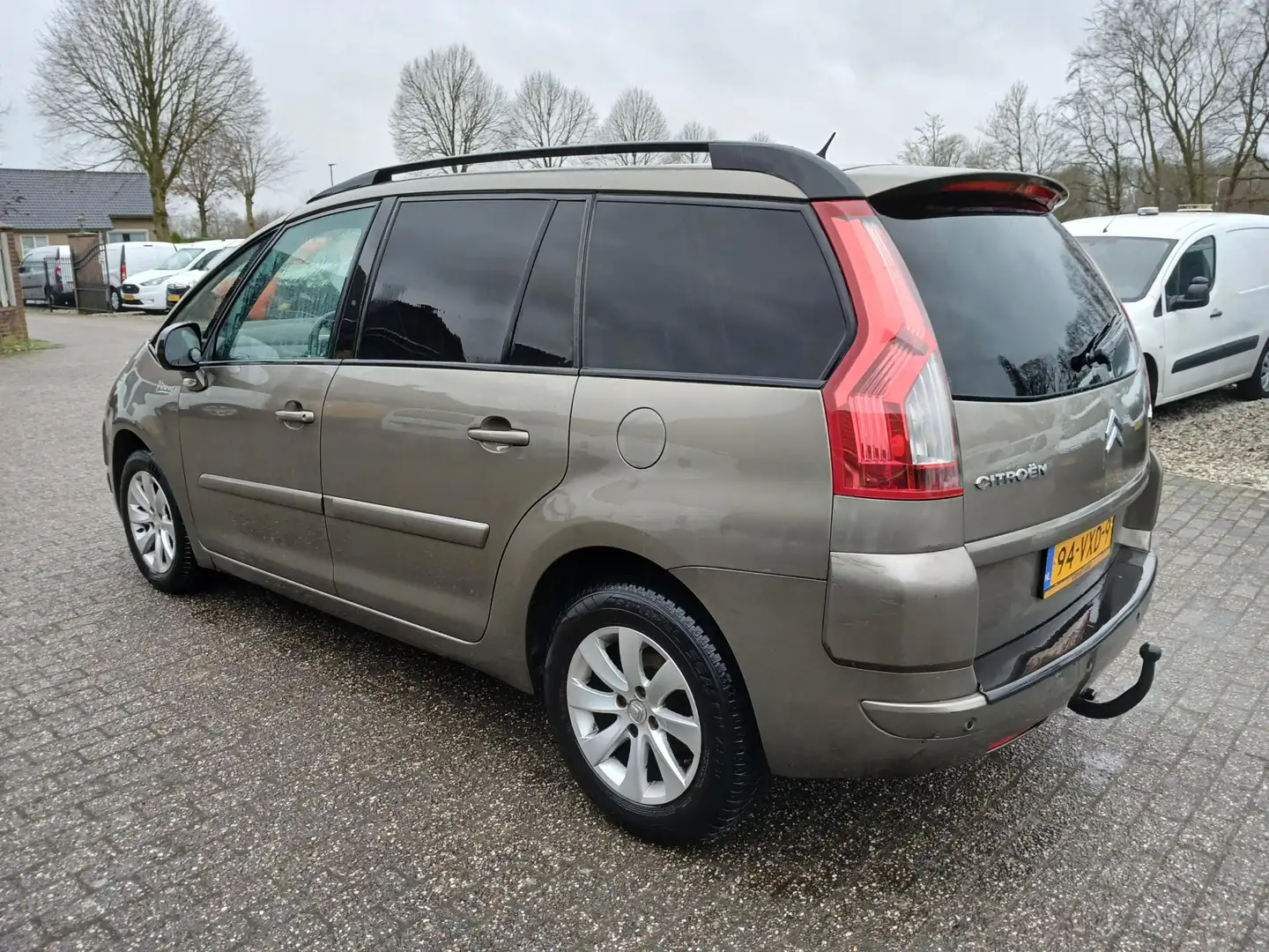 Citroen C4 Picasso 1.6 HDIF 700 Club BEDRIJFSAUTO Bruin - 2