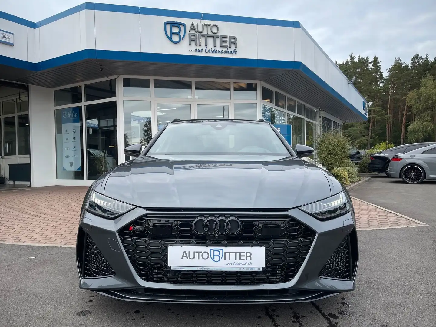 Audi RS6 Avant performance Keramik+Pano+StandHzg+B... Grau - 2