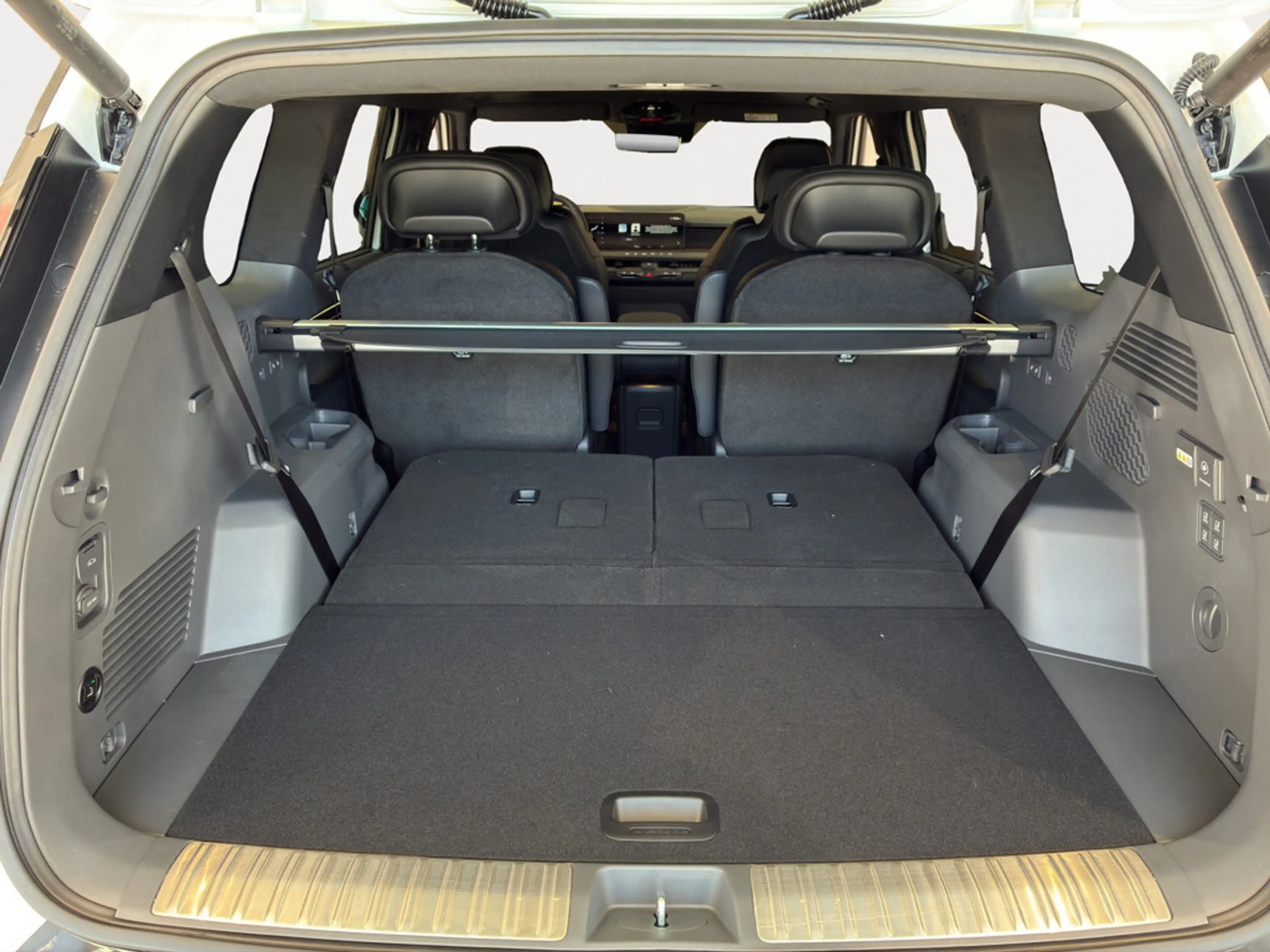 Kia EV9 GT 99,8 kWh 4WD | RELAX | 6S | PANO | AHK — photo 11