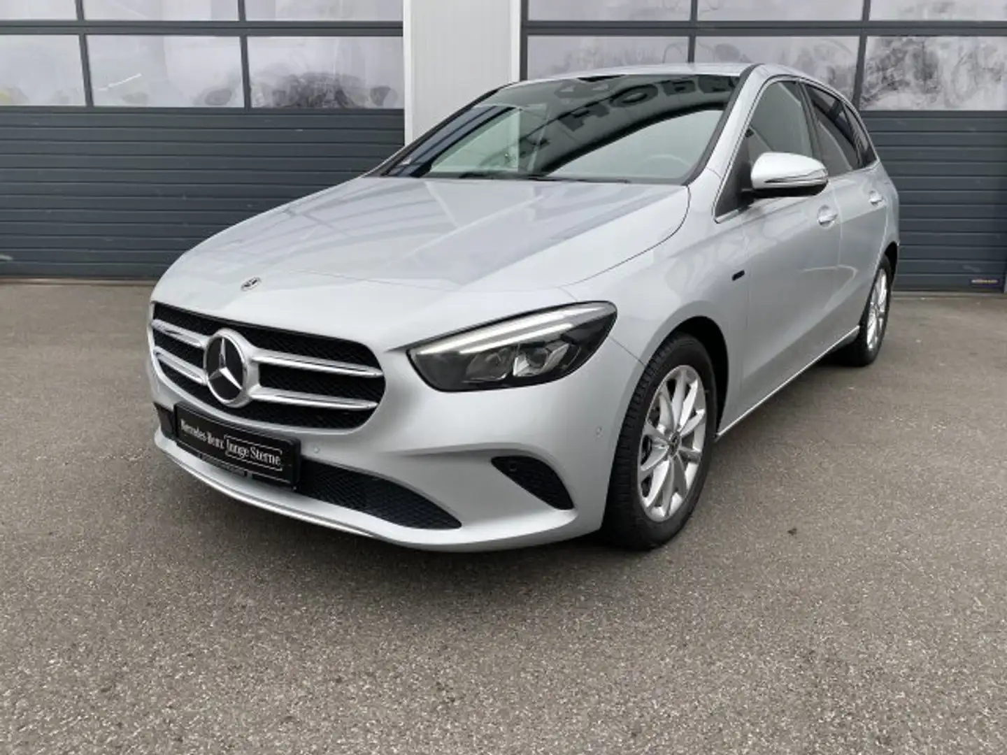 Mercedes-Benz B 250 B 250 e Progressive LED MBUX Parkpilot Kamera... Silber - 2